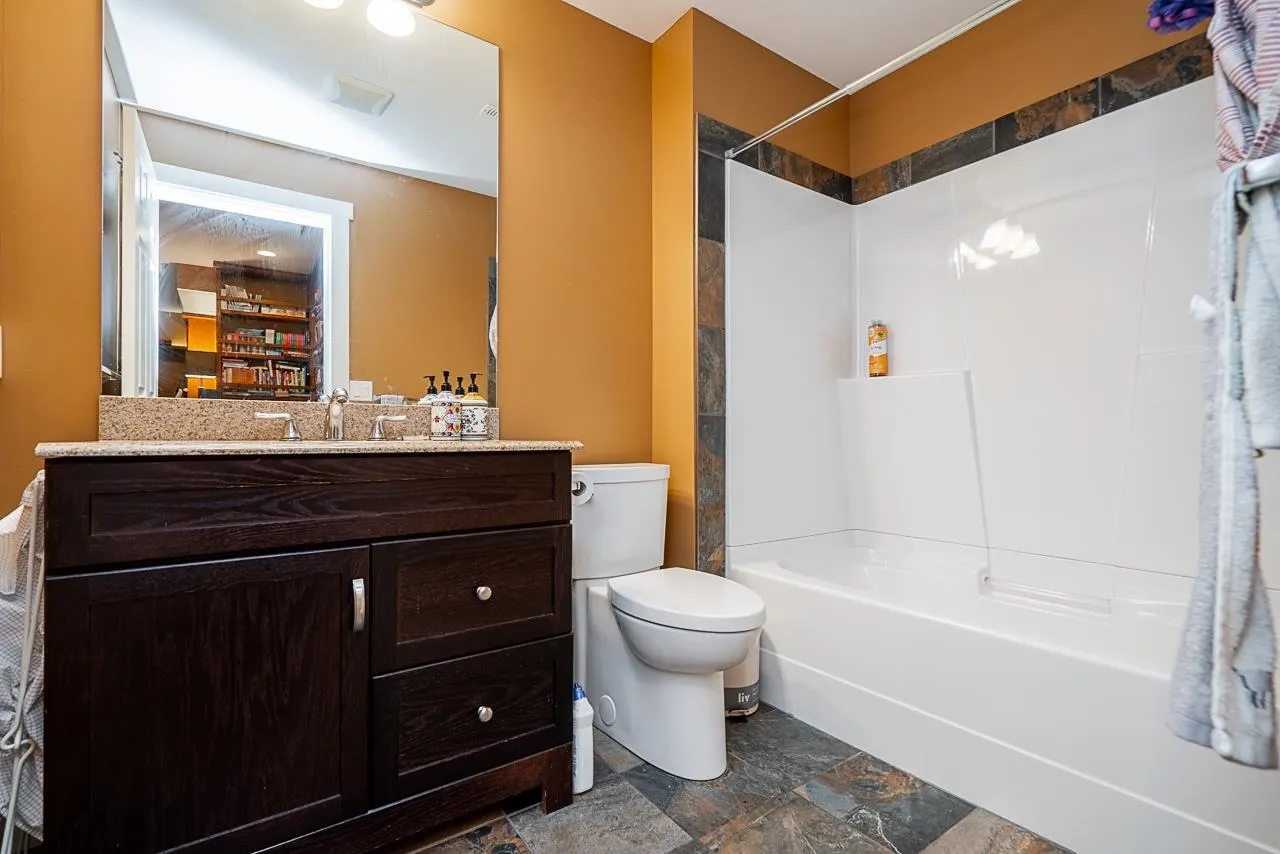 16 13210 Shoesmith Crescent