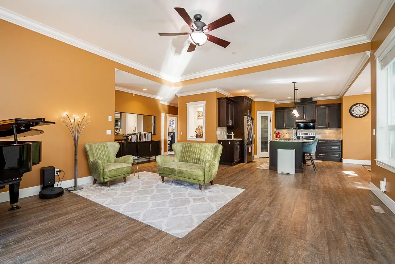 16 13210 Shoesmith Crescent