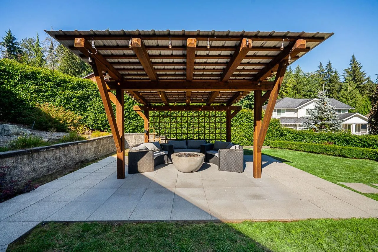 16 13210 Shoesmith Crescent