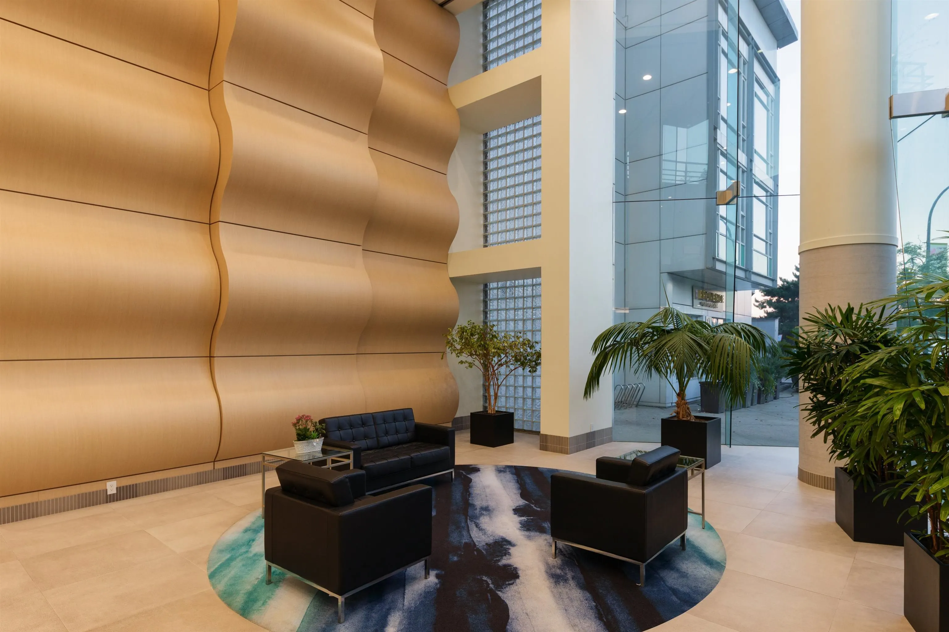 2305 1199 Marinaside Crescent