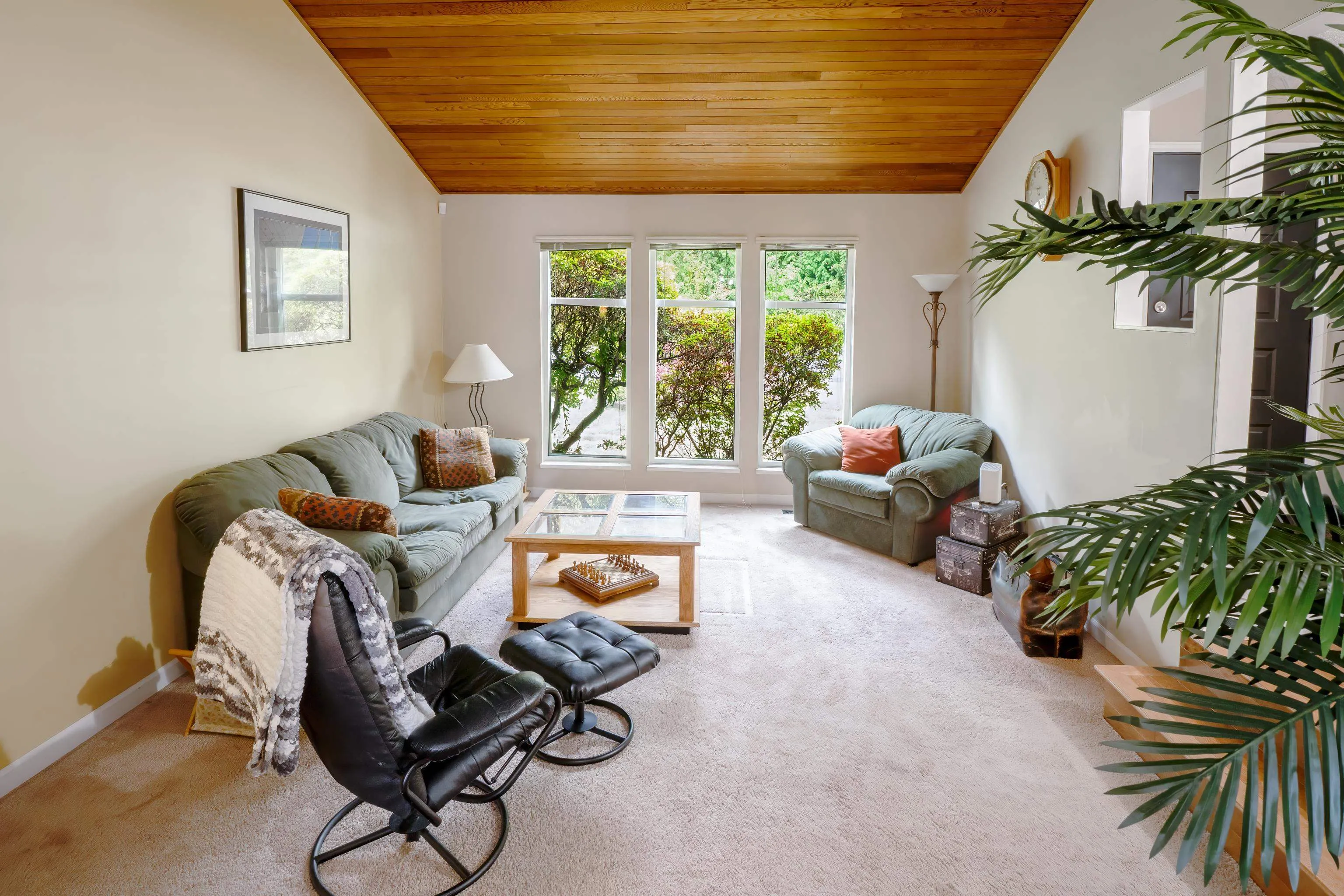 1276 Gabriola Drive