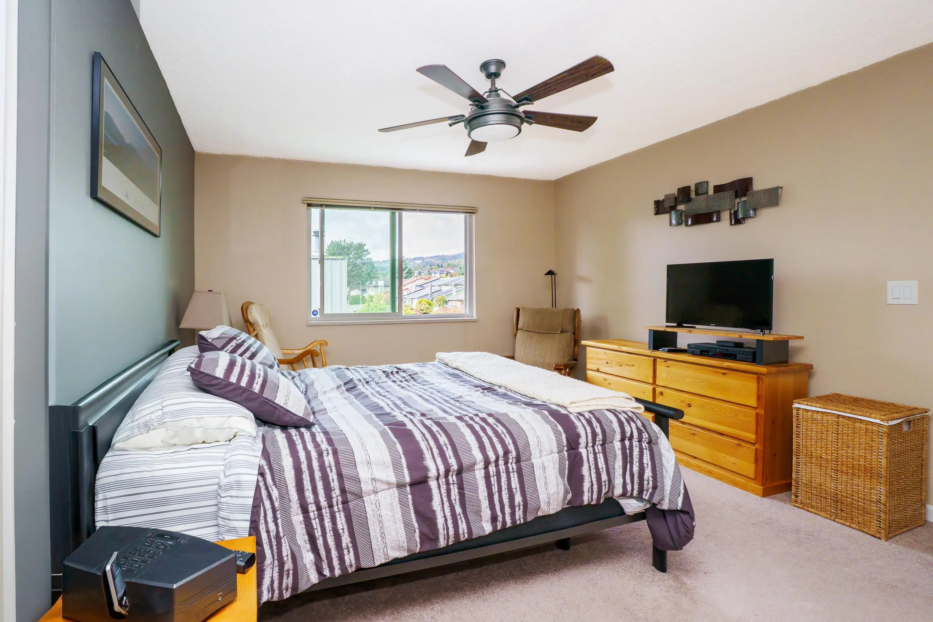 1276 Gabriola Drive