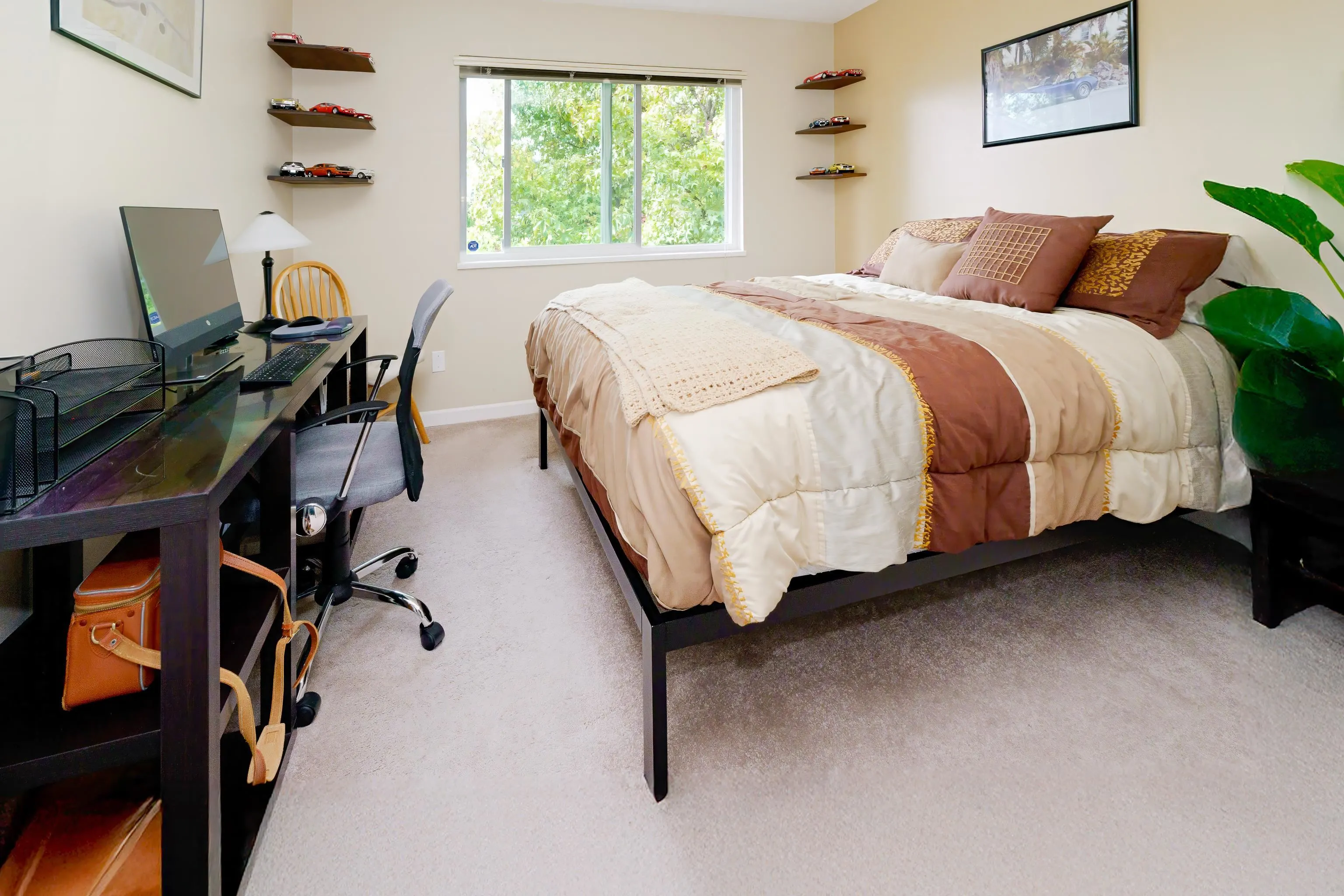 1276 Gabriola Drive