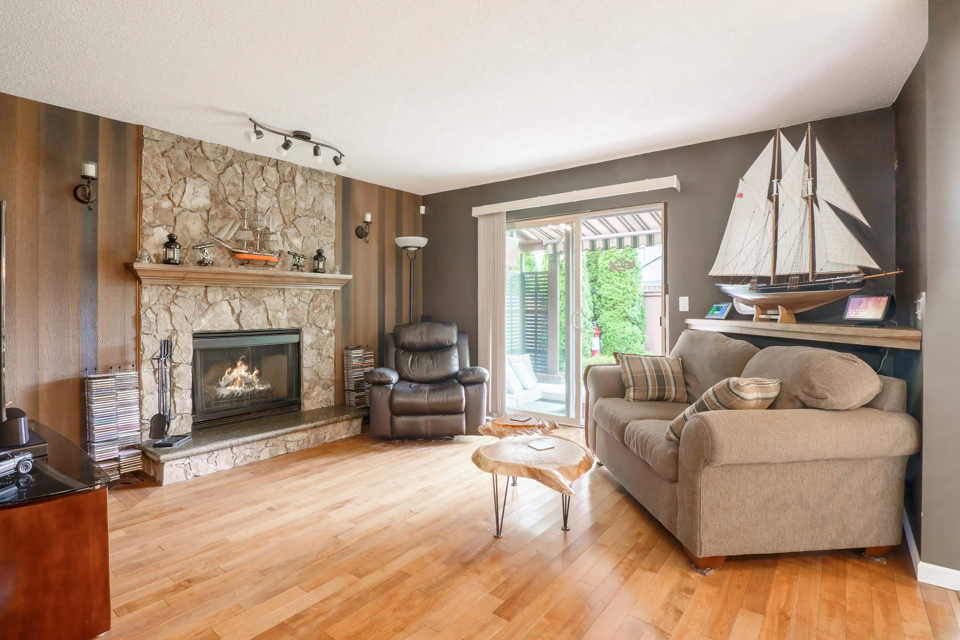 1276 Gabriola Drive