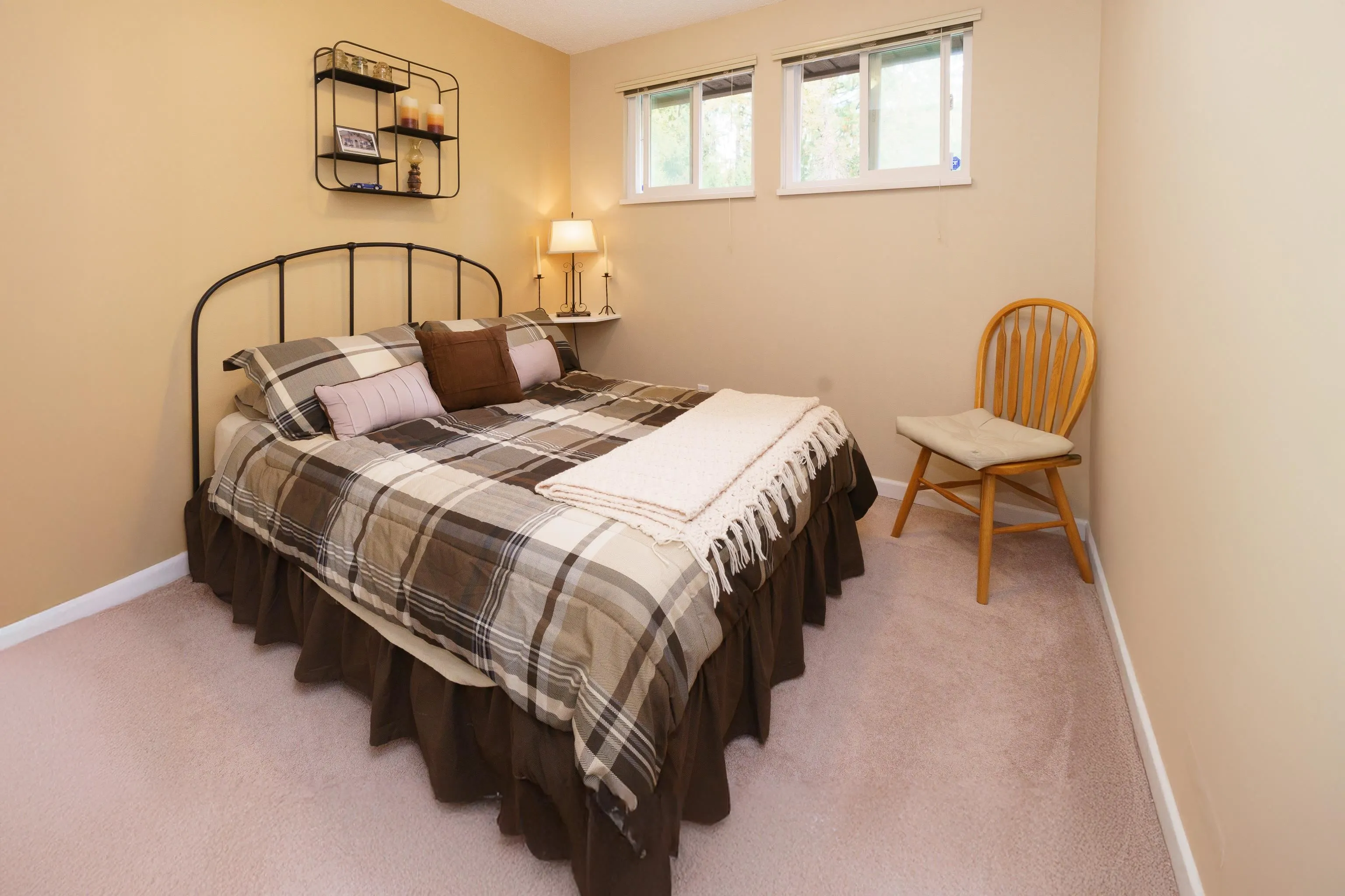 1276 Gabriola Drive
