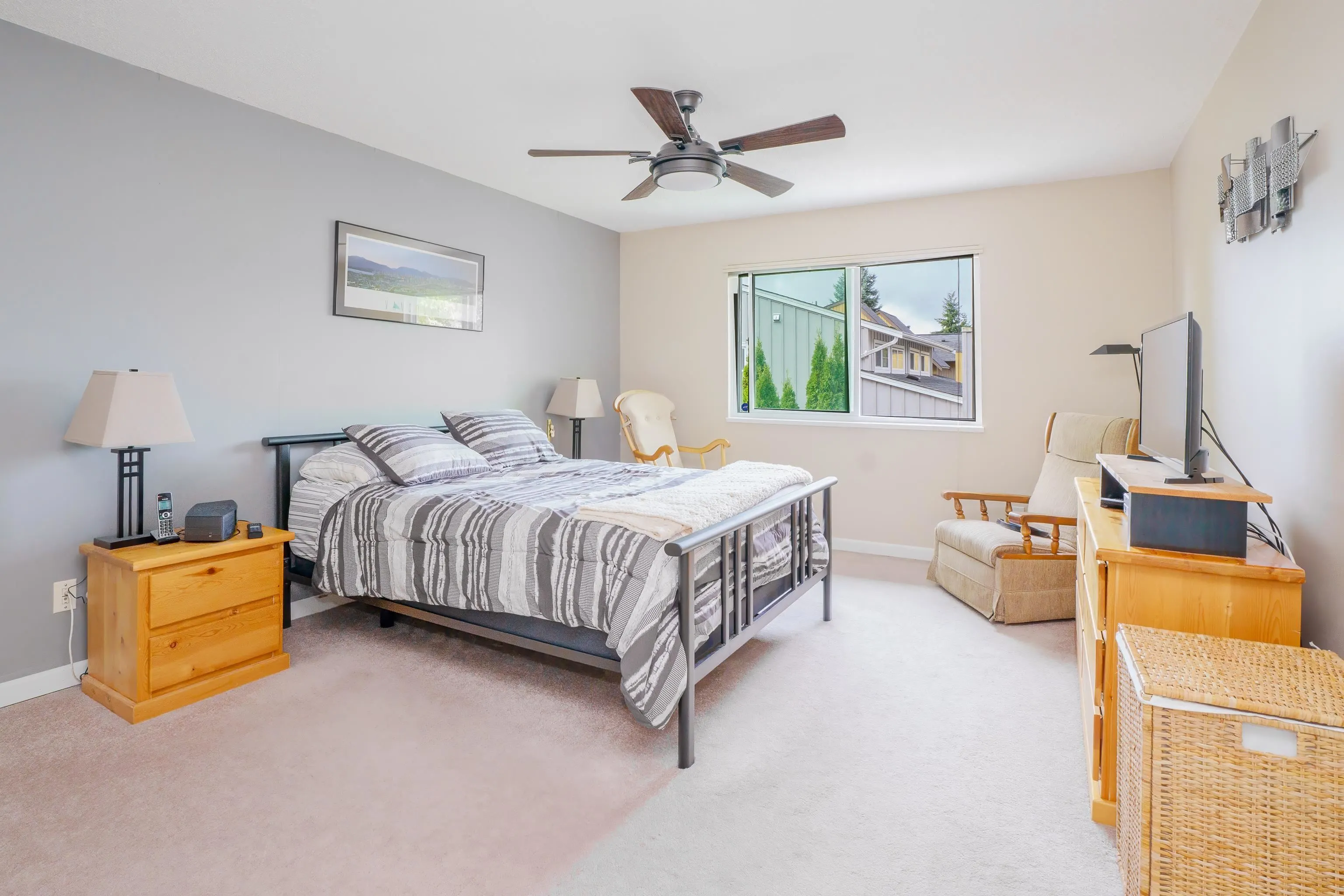 1276 Gabriola Drive