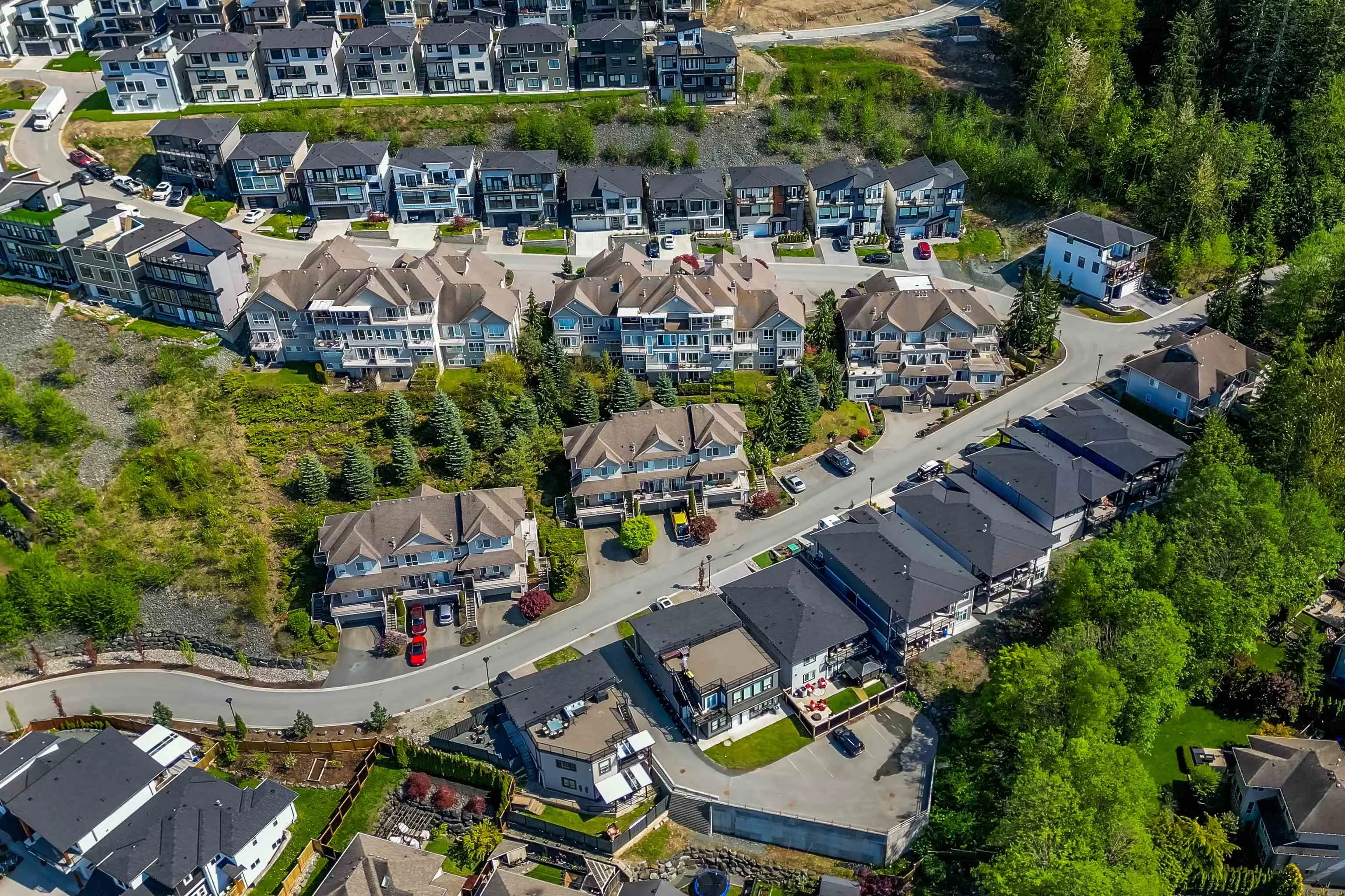 1602 5260 Goldspring Place