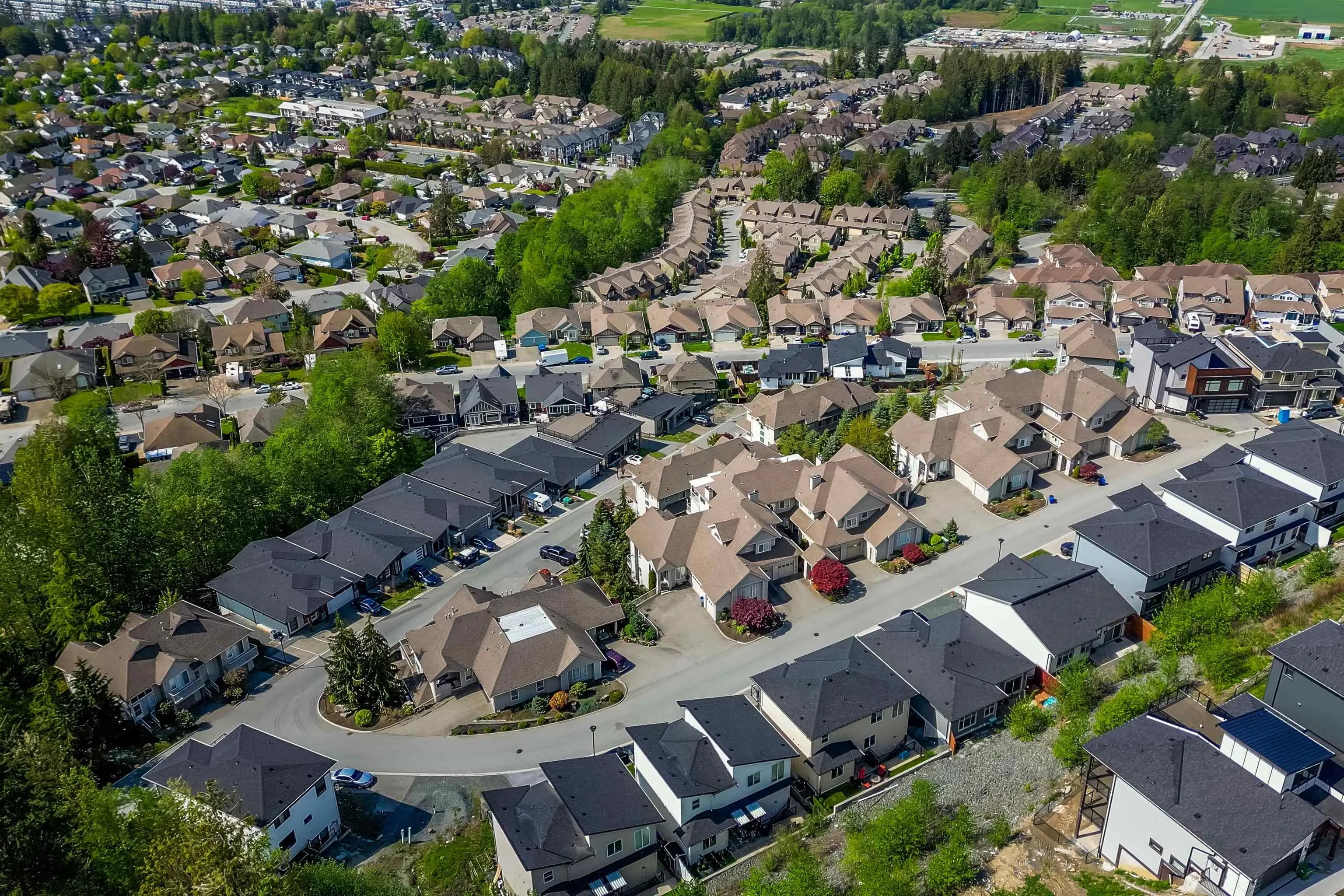 1602 5260 Goldspring Place