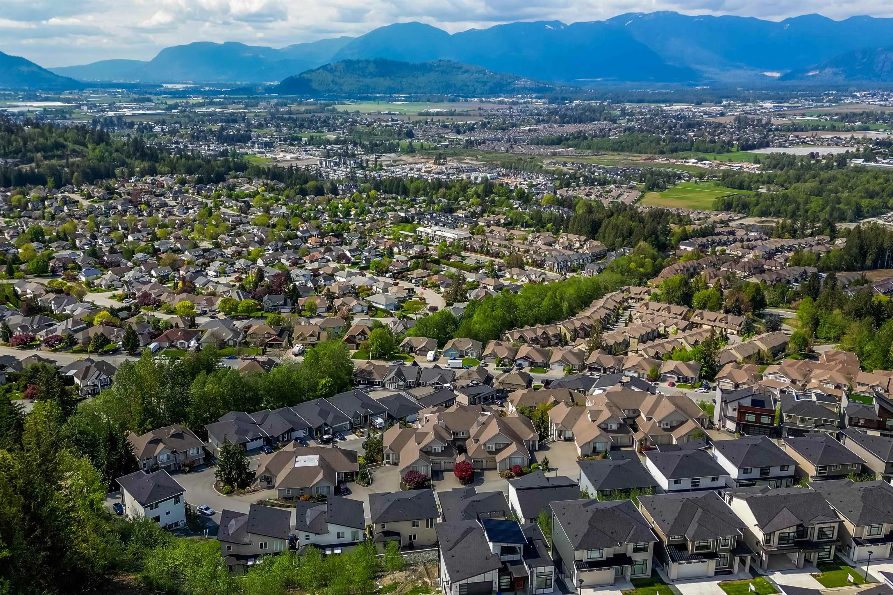 1602 5260 Goldspring Place