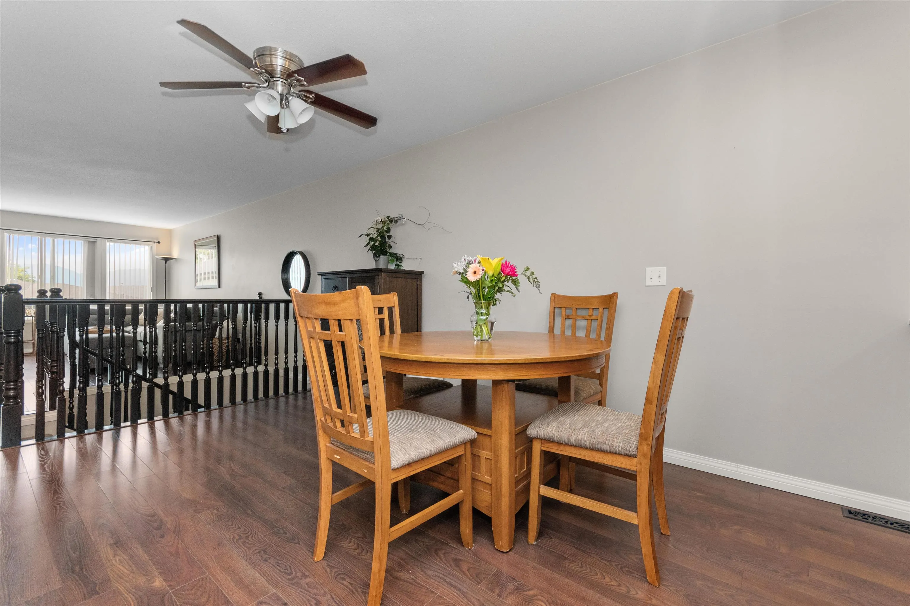 1602 5260 Goldspring Place