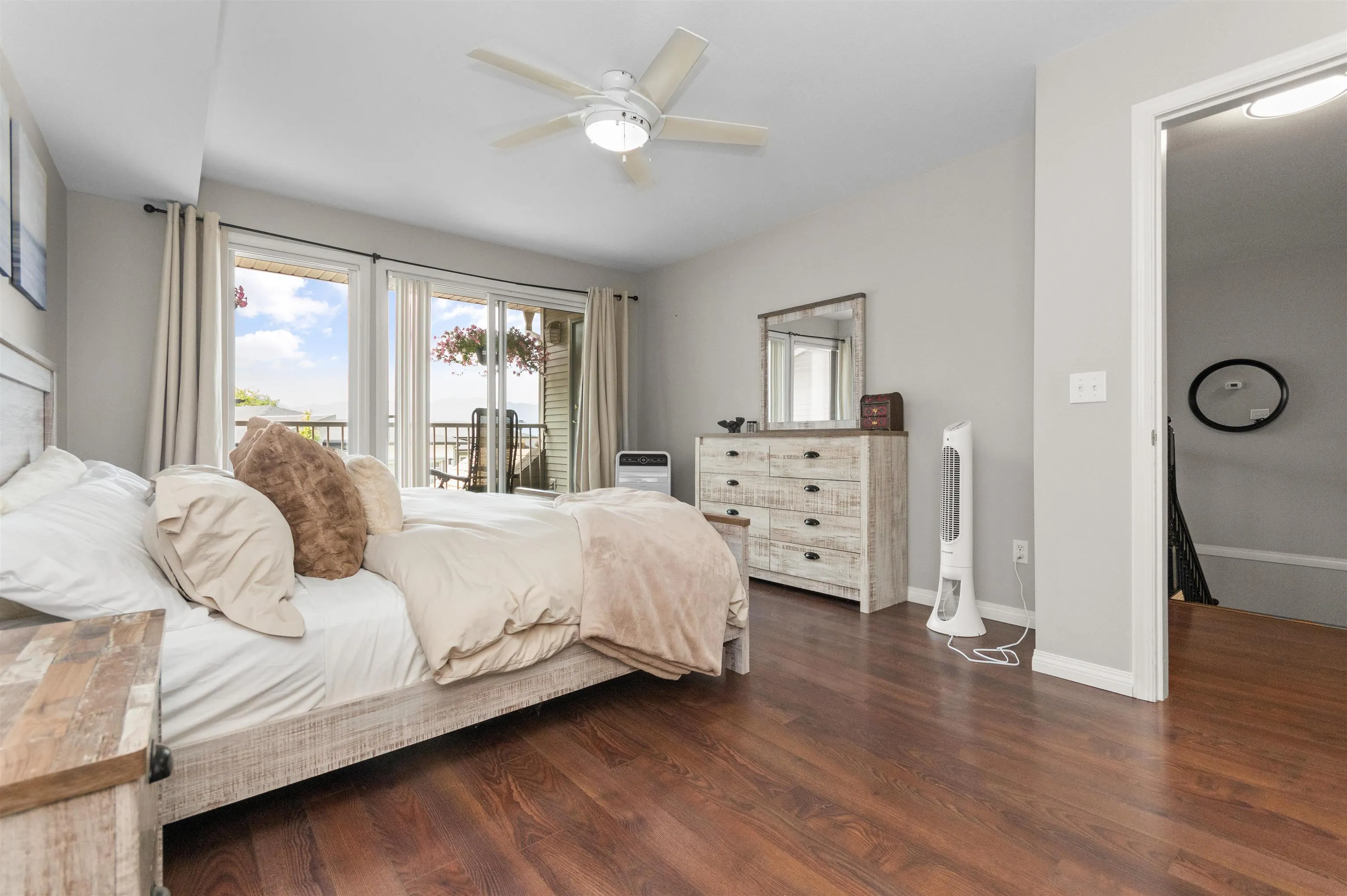 1602 5260 Goldspring Place