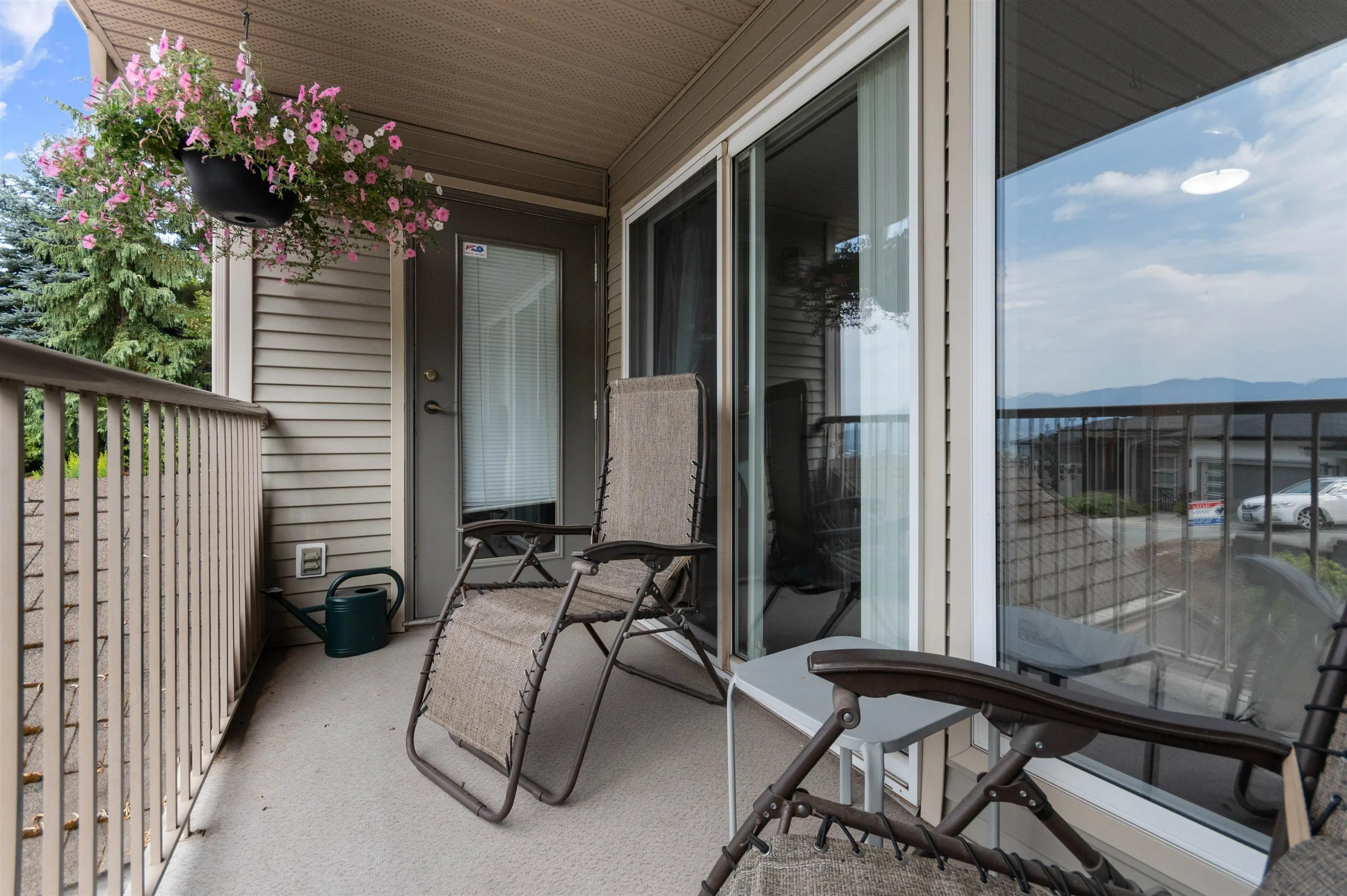 1602 5260 Goldspring Place