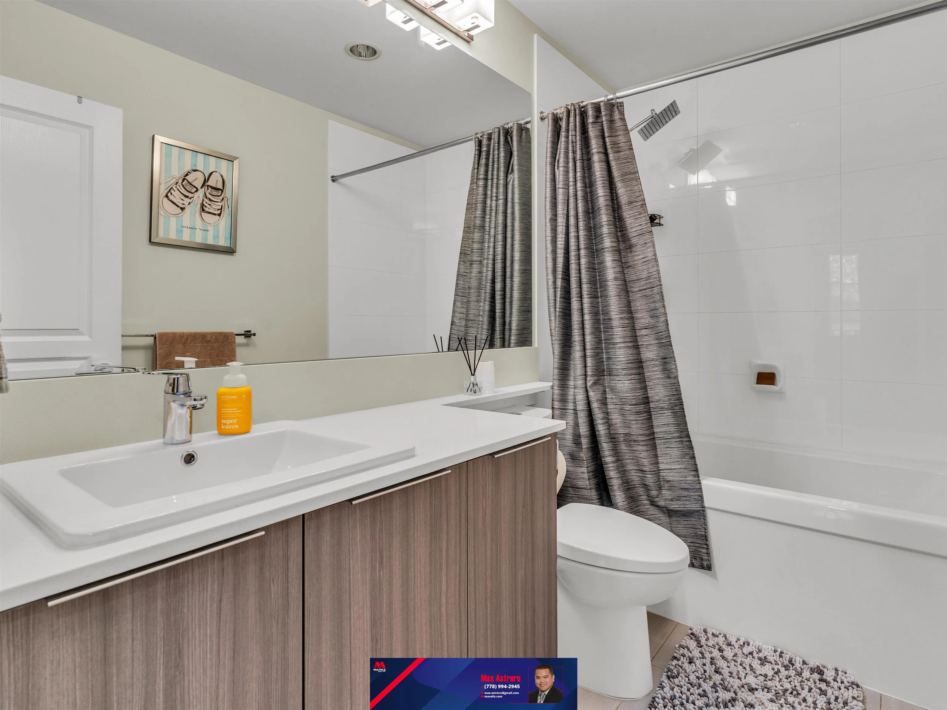 302 1151 Windsor Mews