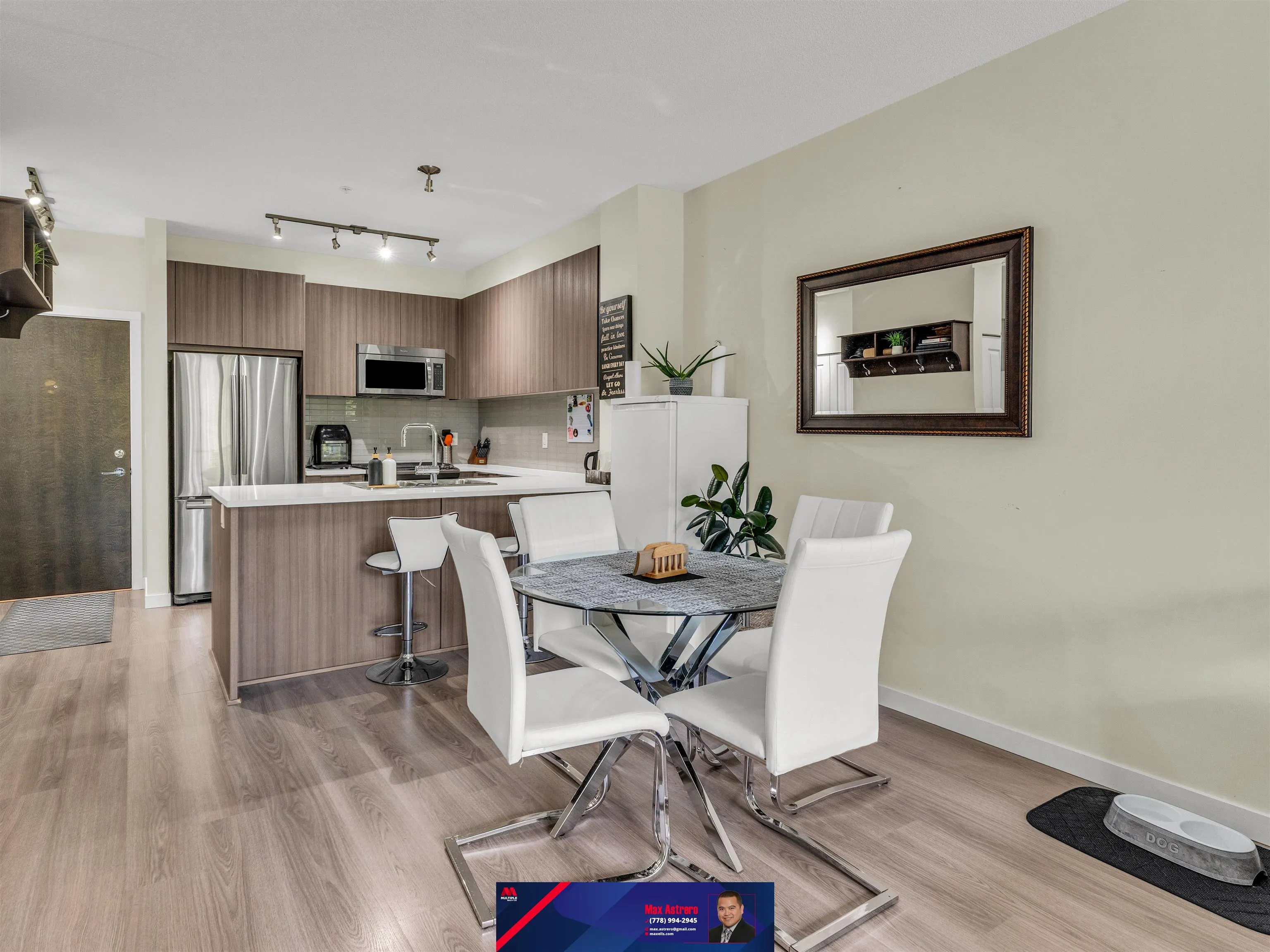 302 1151 Windsor Mews