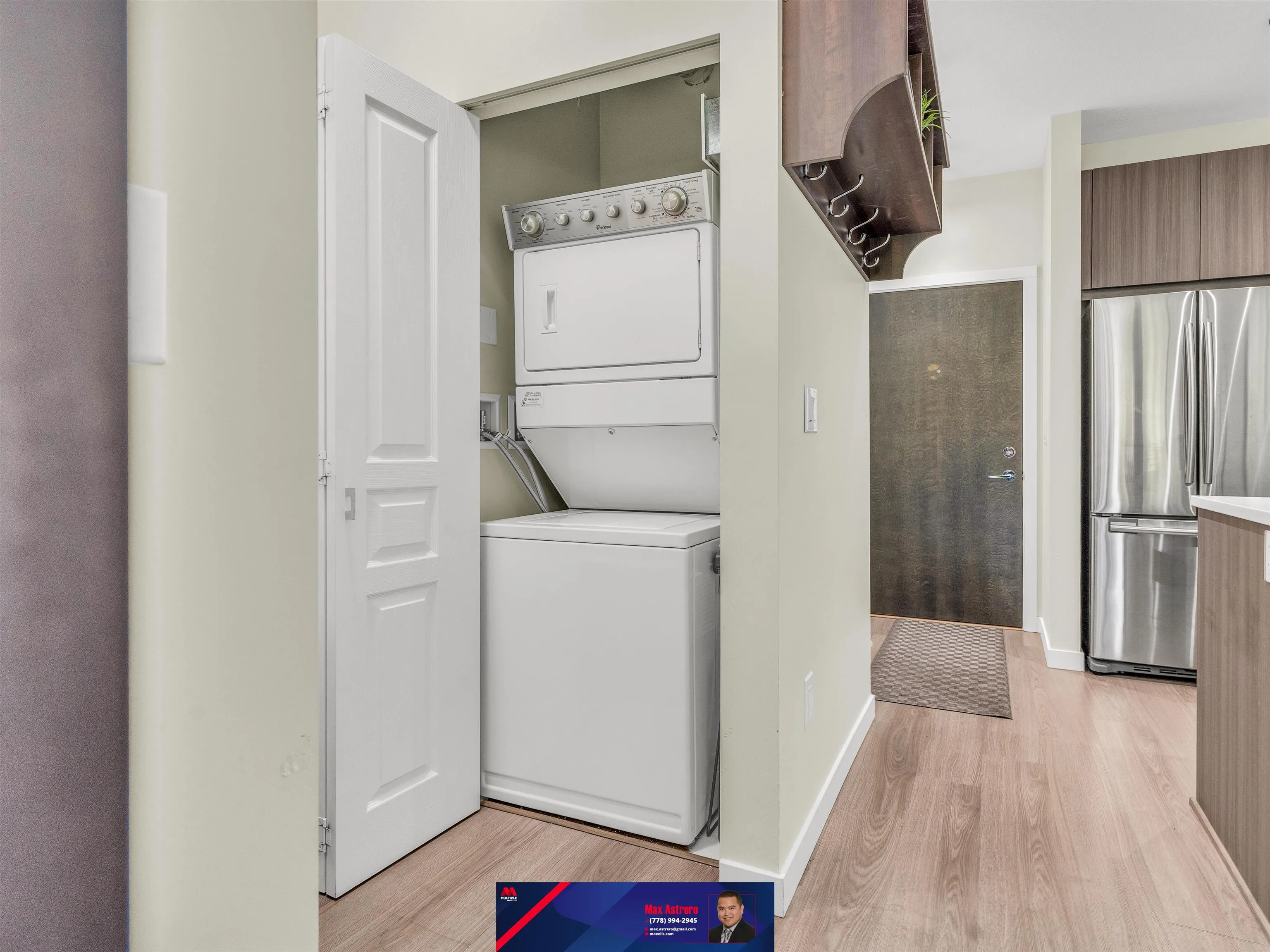 302 1151 Windsor Mews