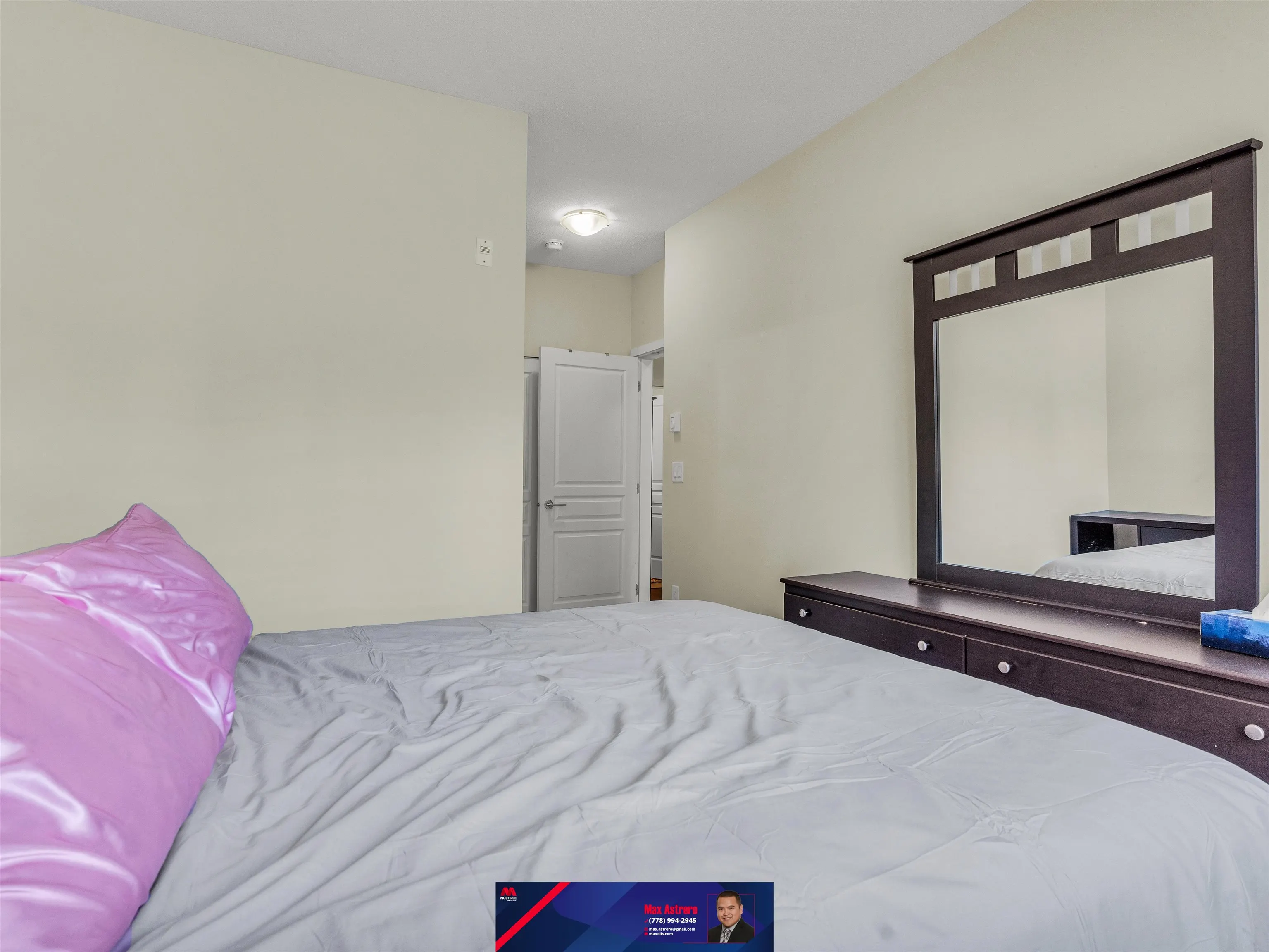 302 1151 Windsor Mews