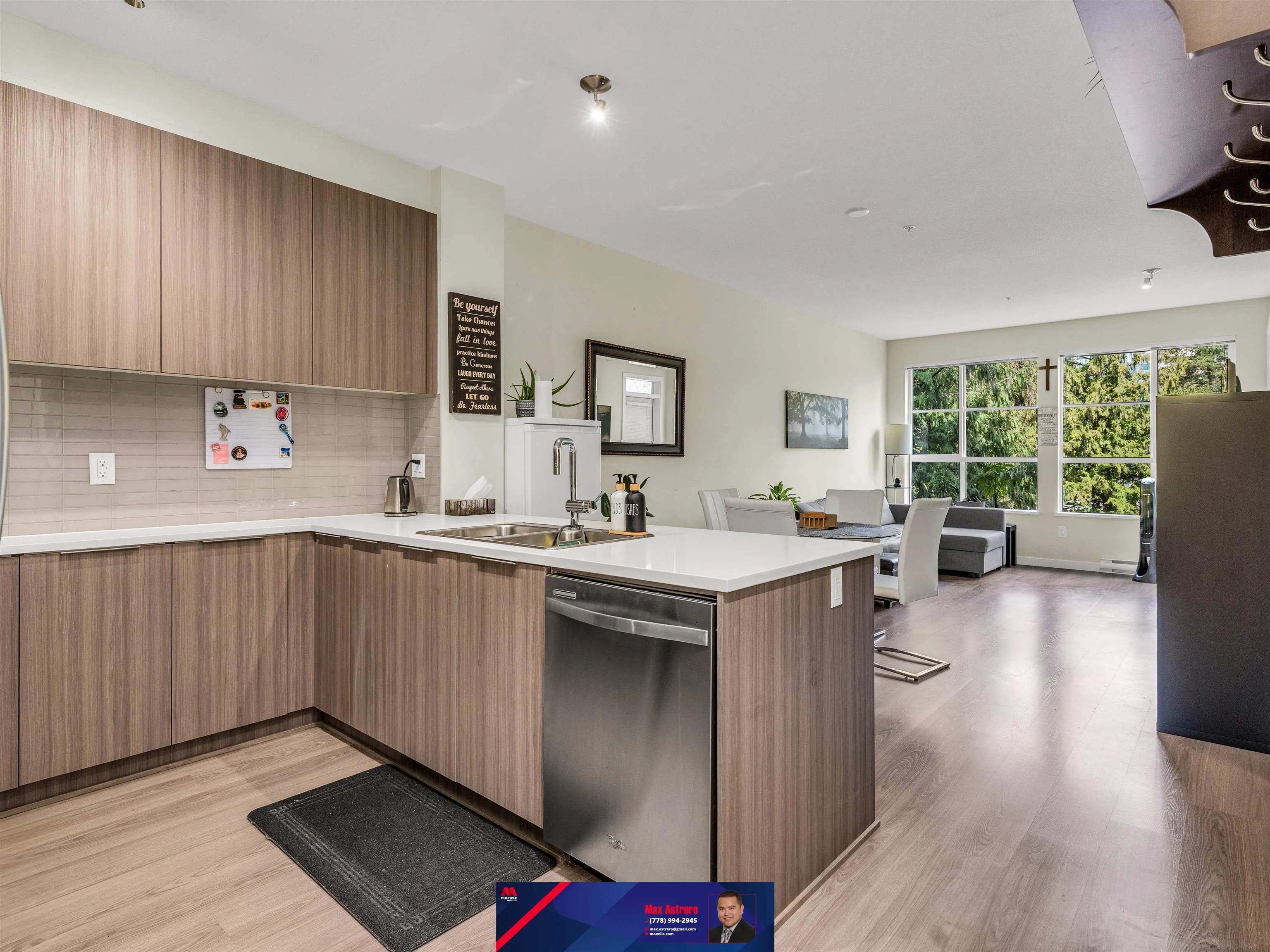 302 1151 Windsor Mews