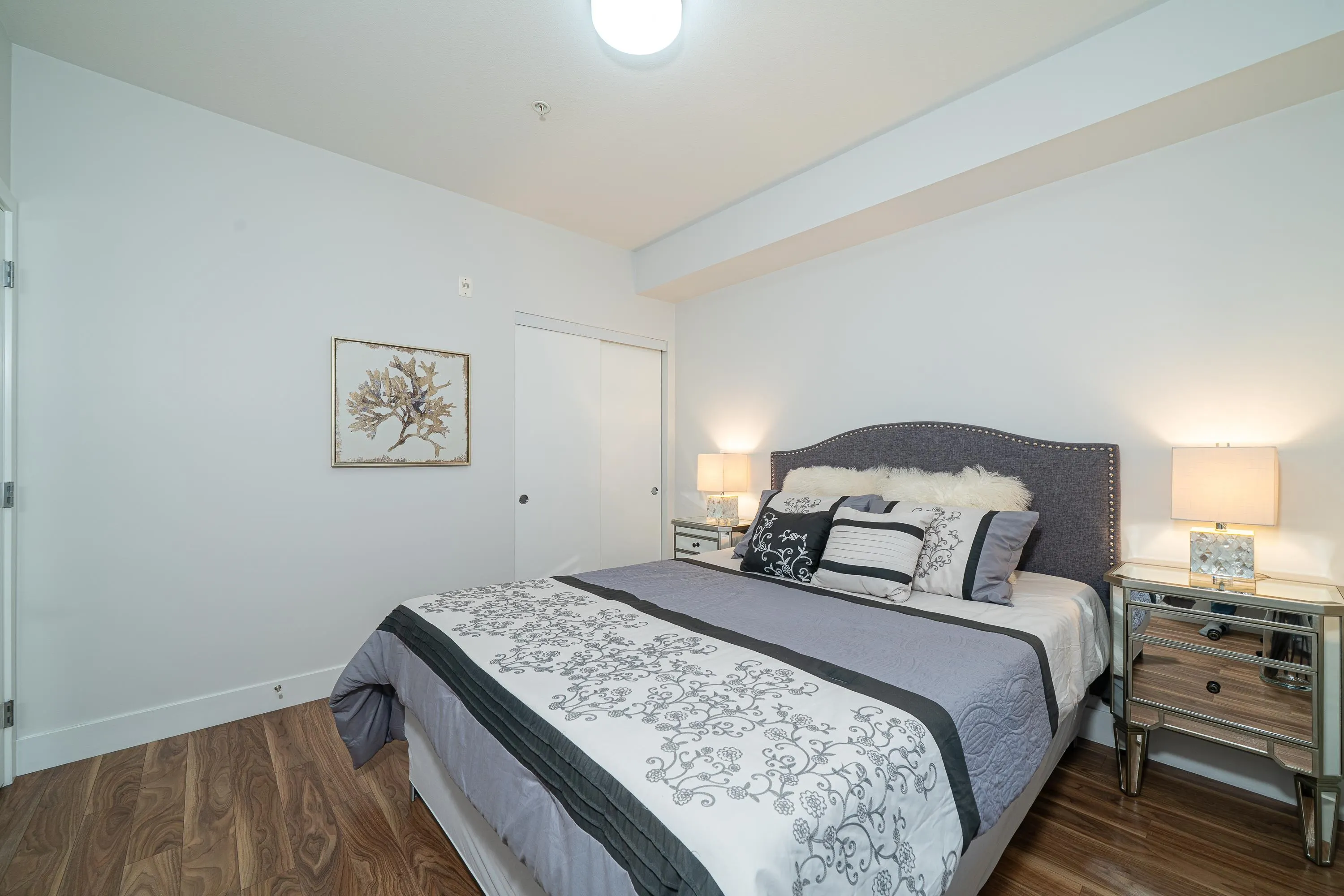 317 5355 Lane Street