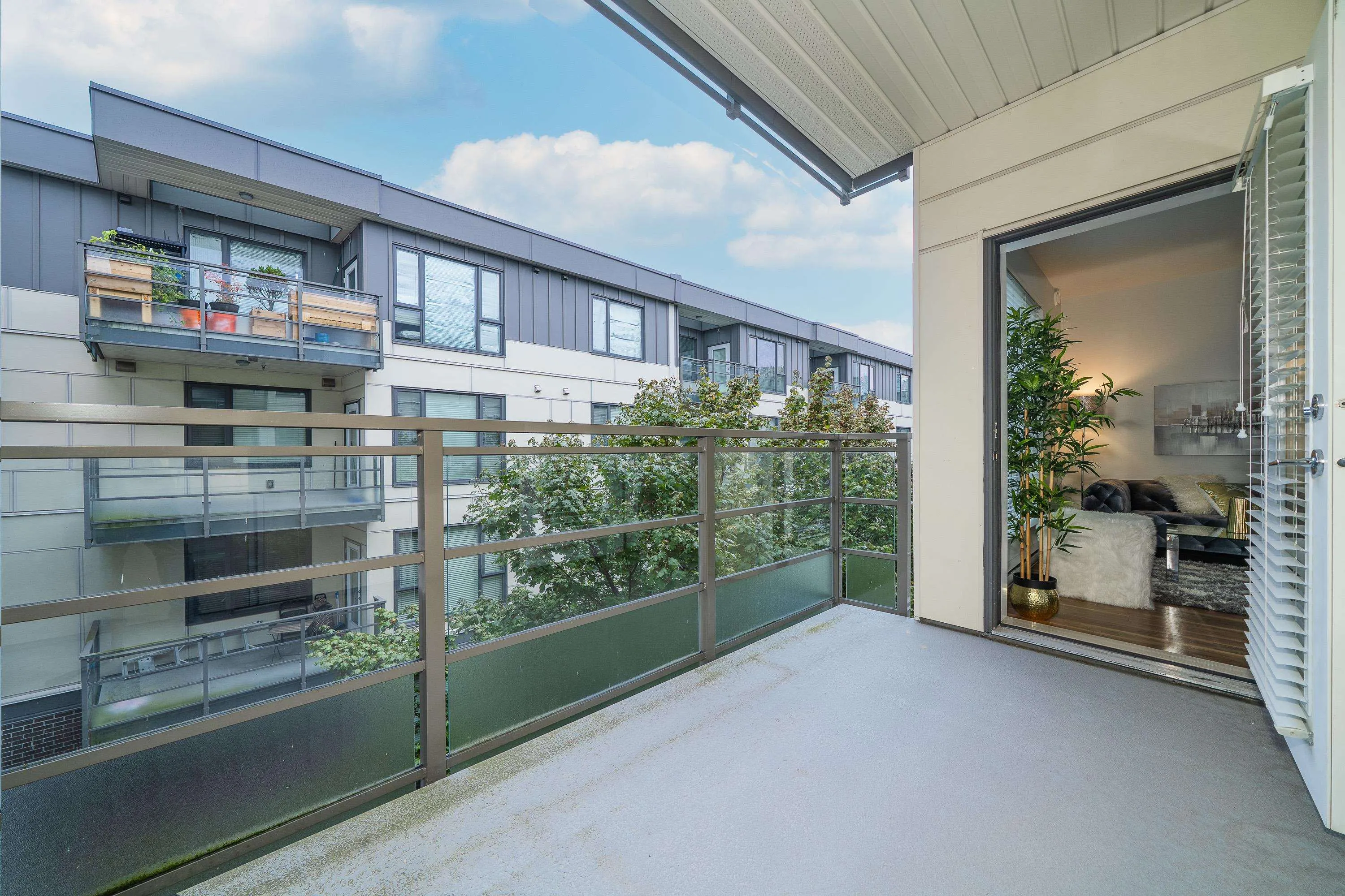 317 5355 Lane Street