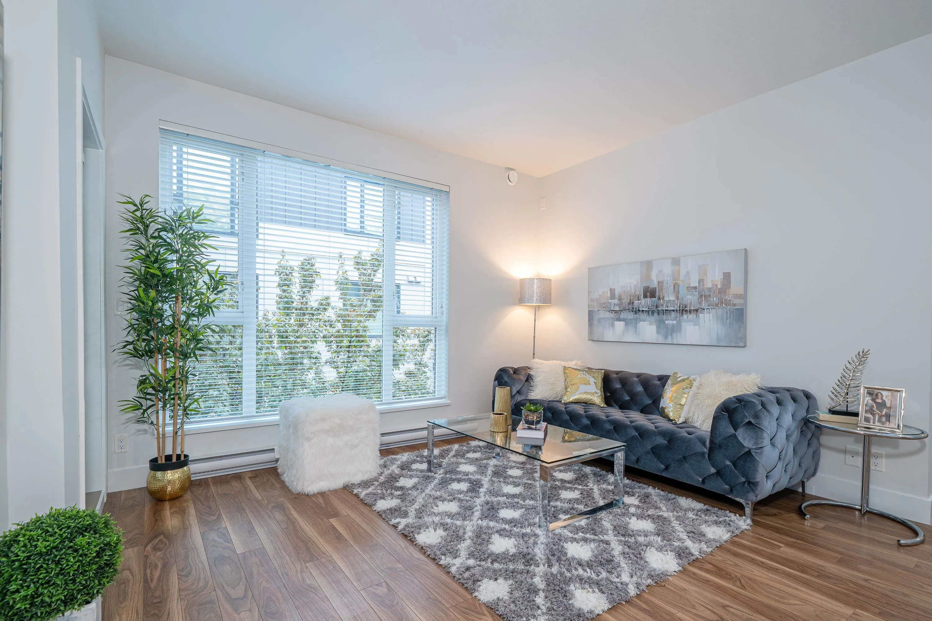 317 5355 Lane Street