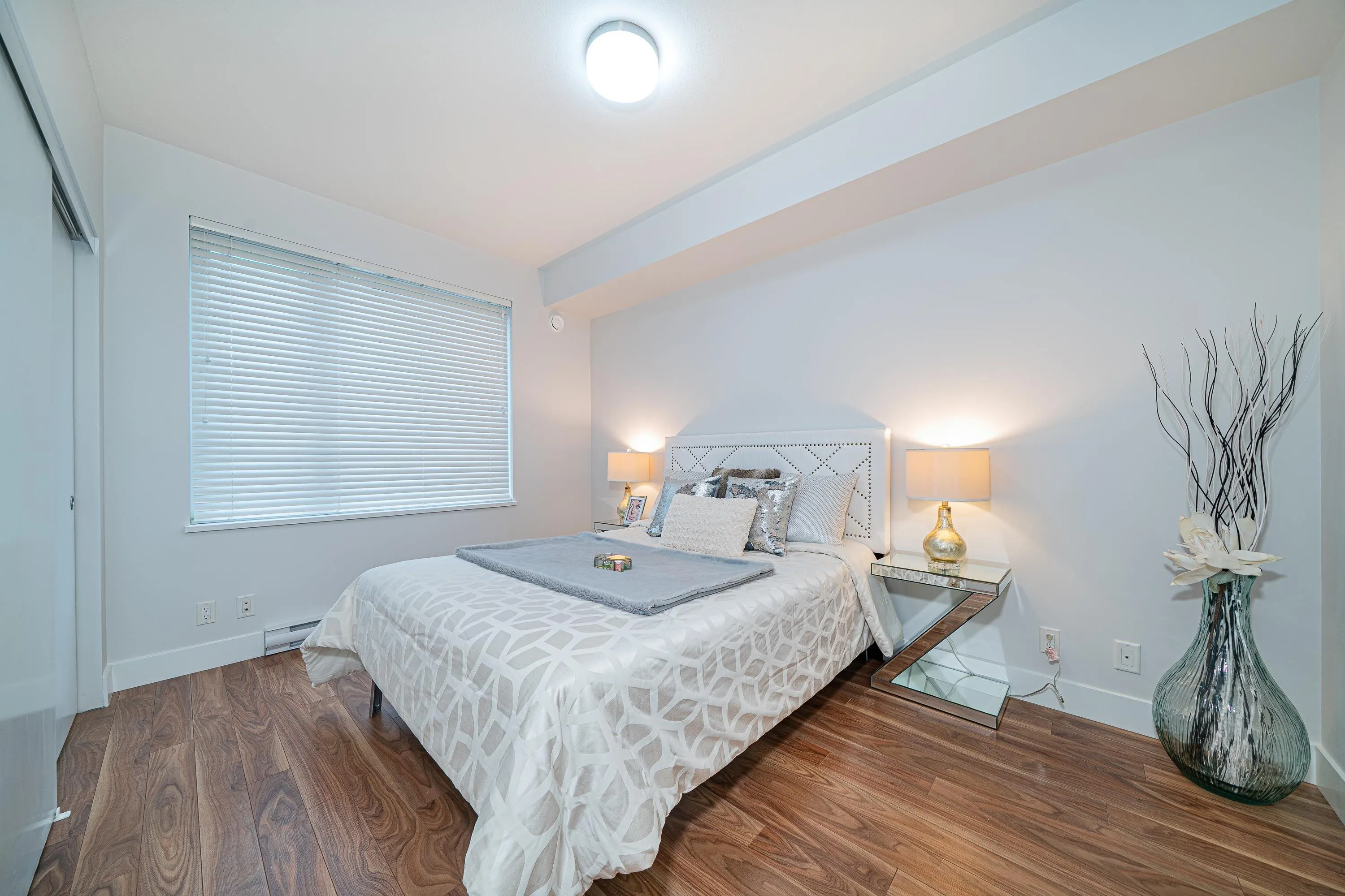 317 5355 Lane Street