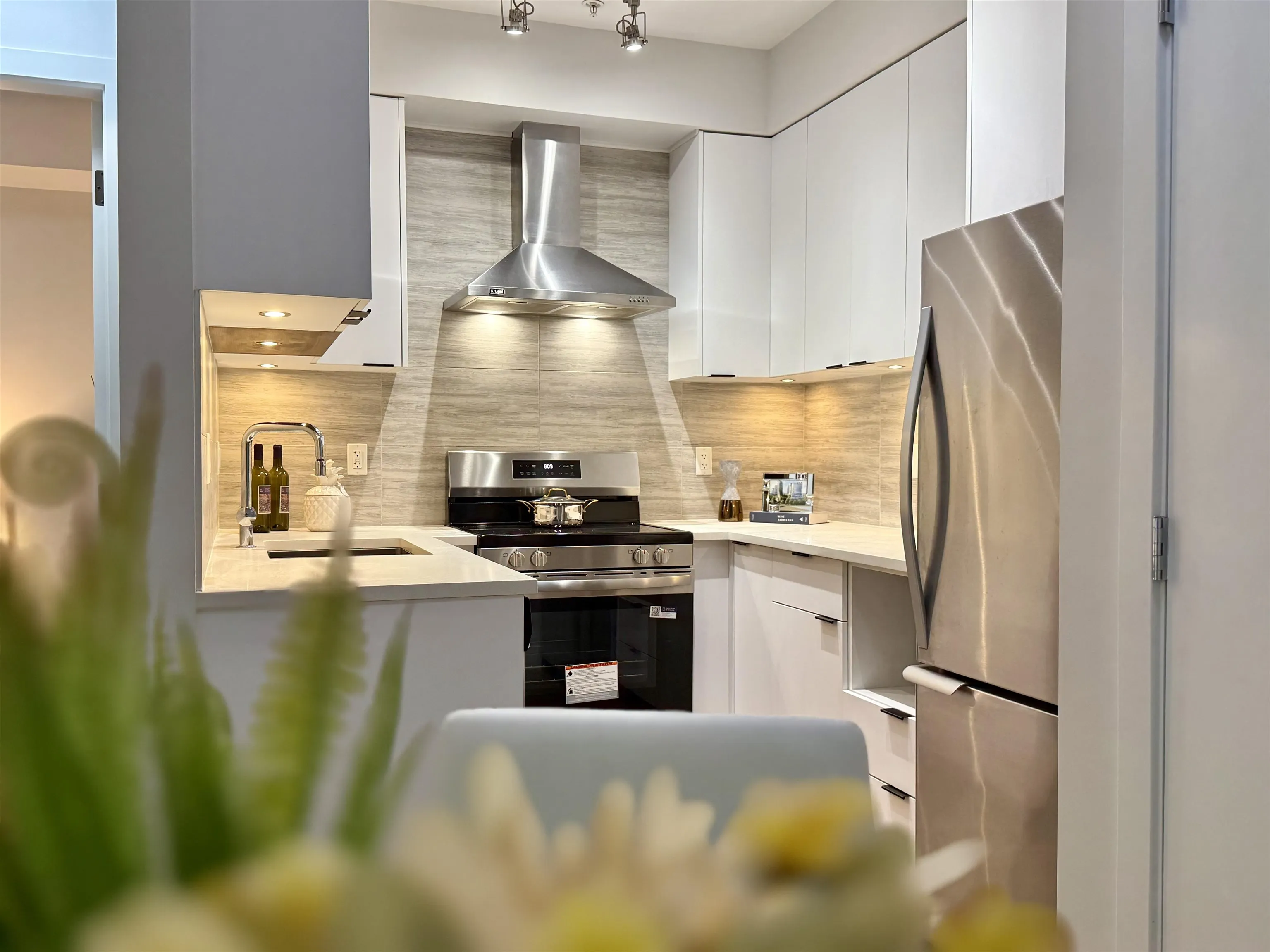 317 5355 Lane Street