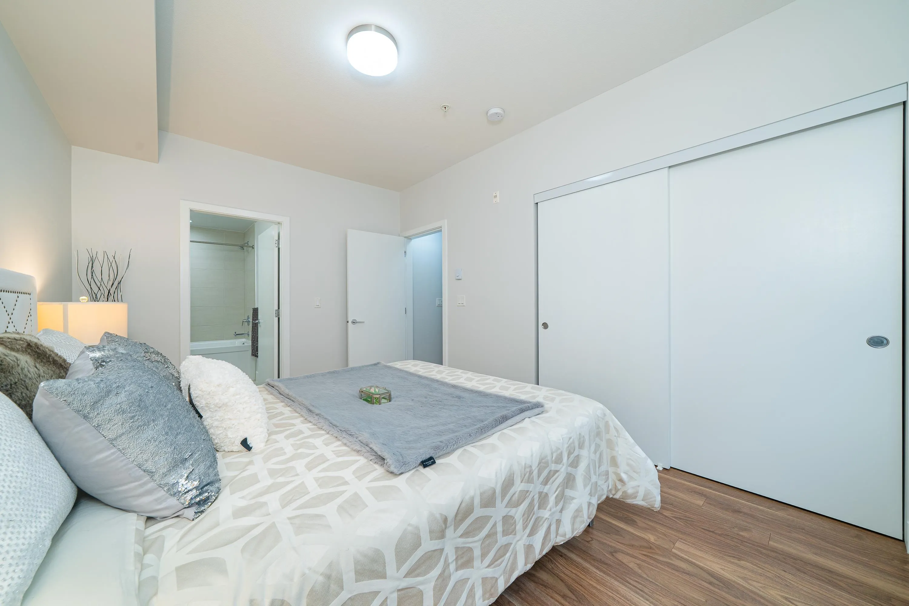 317 5355 Lane Street