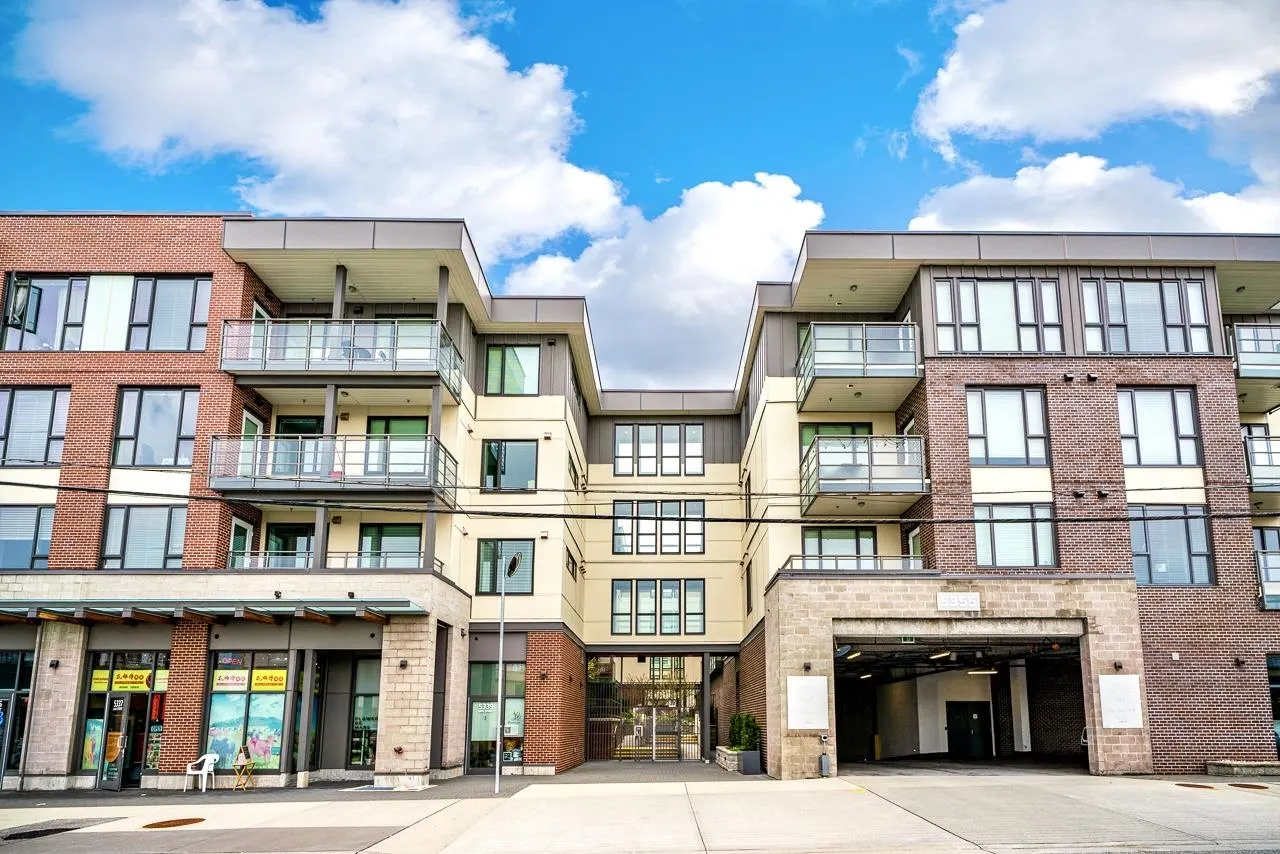 317 5355 Lane Street