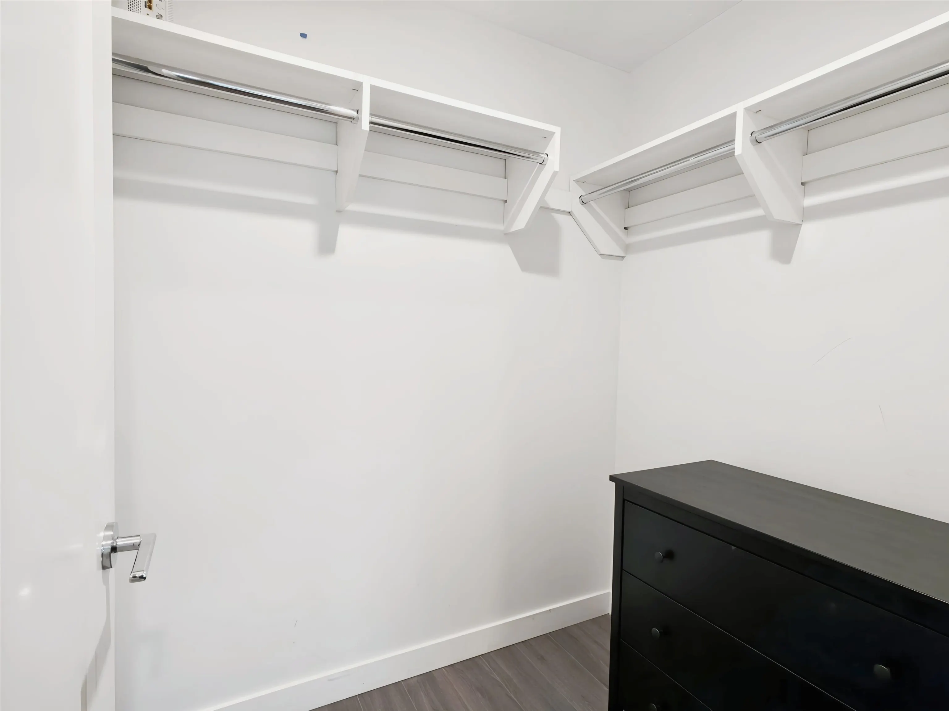 809 2311 Beta Avenue