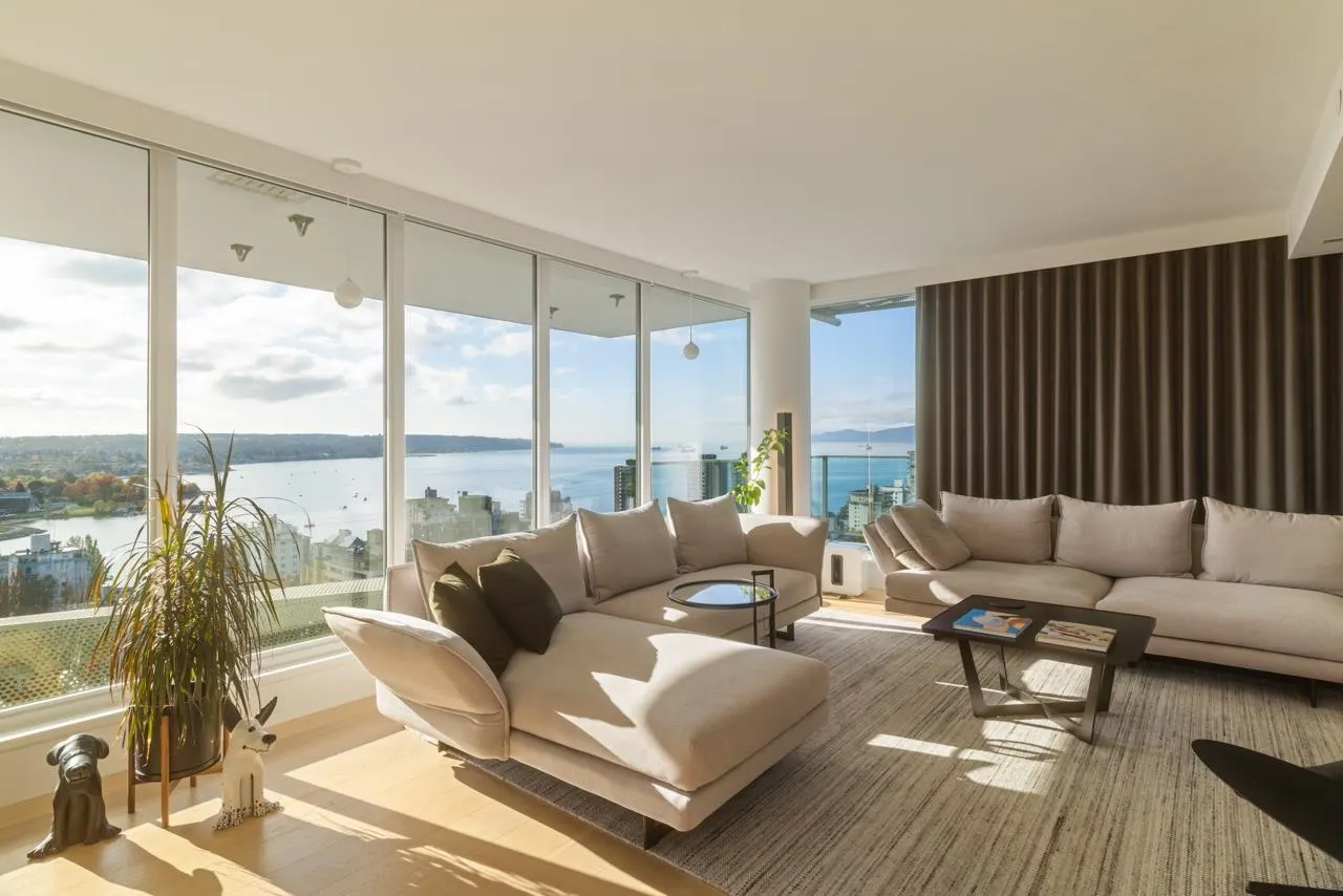 1704 1365 Davie Street