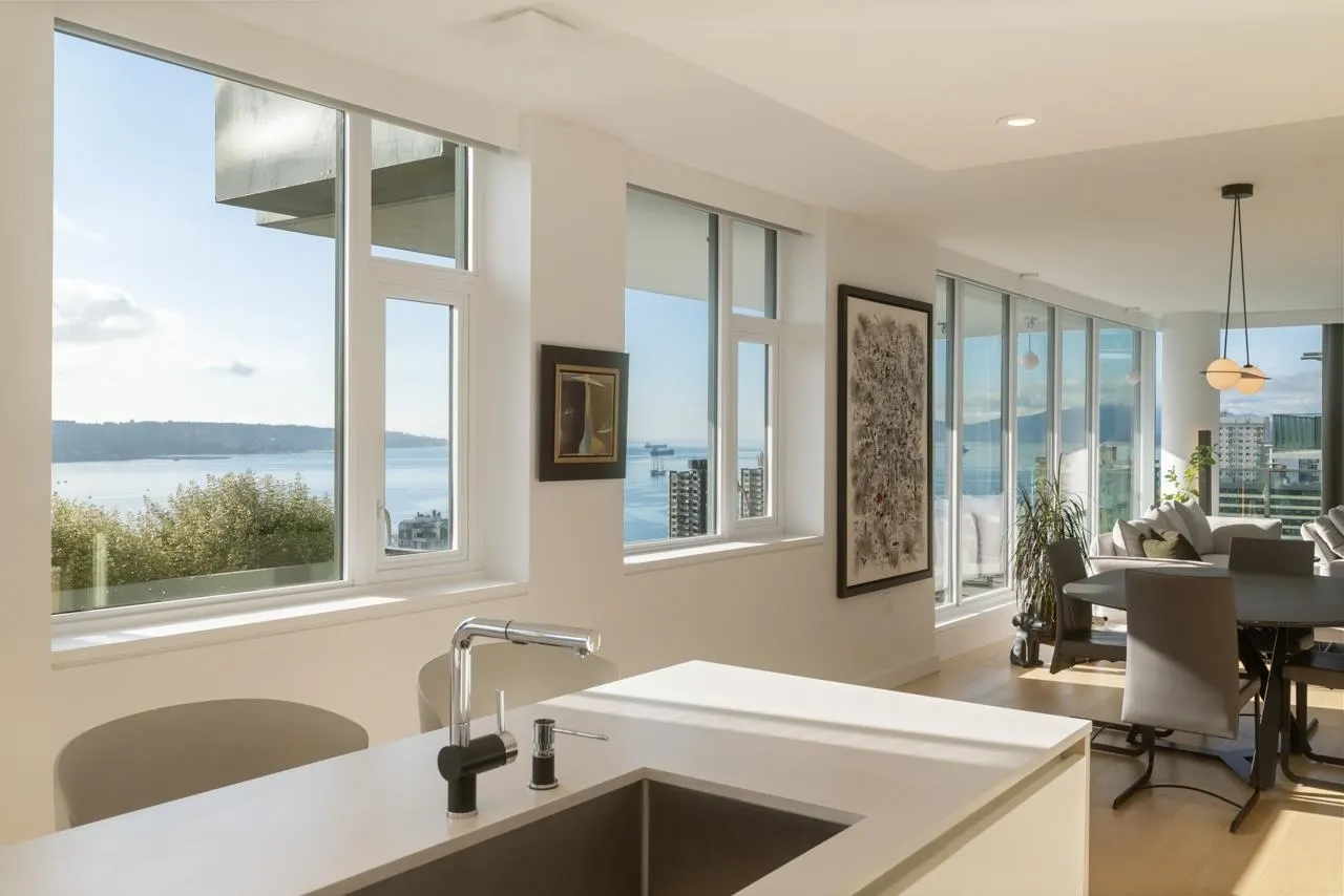 1704 1365 Davie Street