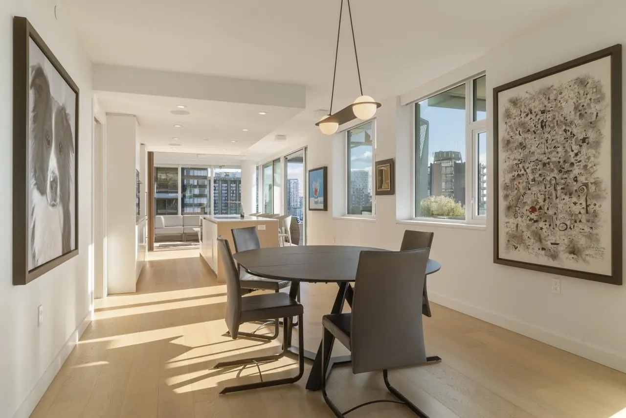 1704 1365 Davie Street