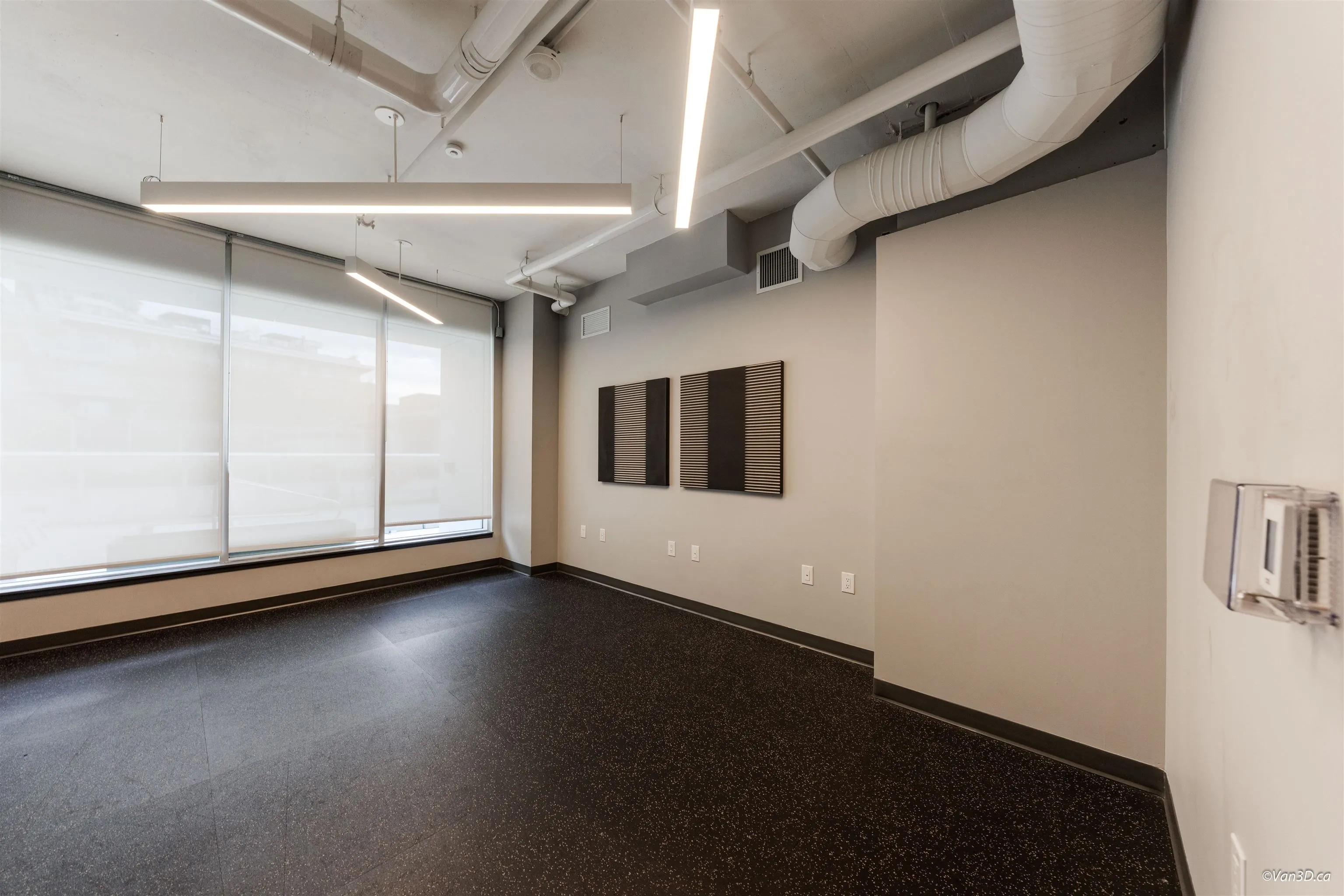 906 3438 Sawmill Crescent