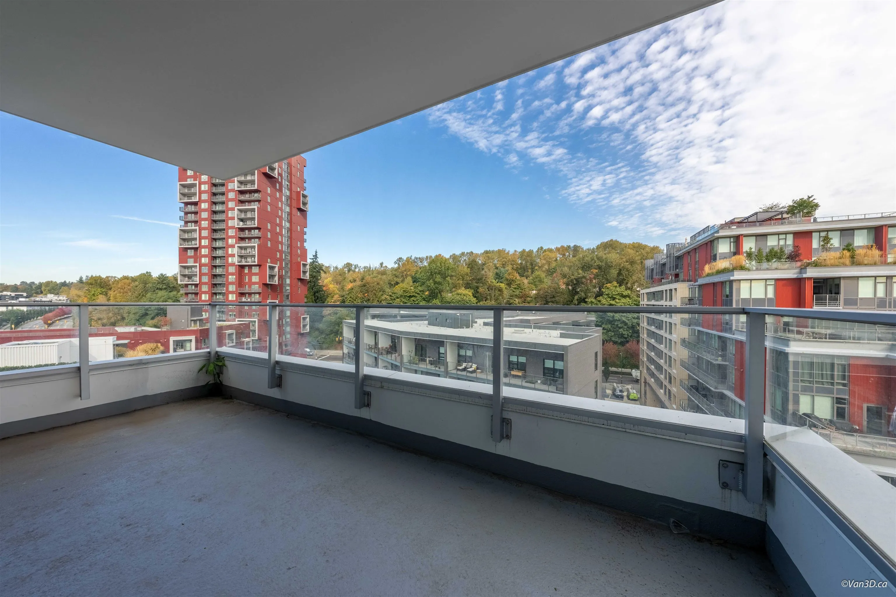 906 3438 Sawmill Crescent