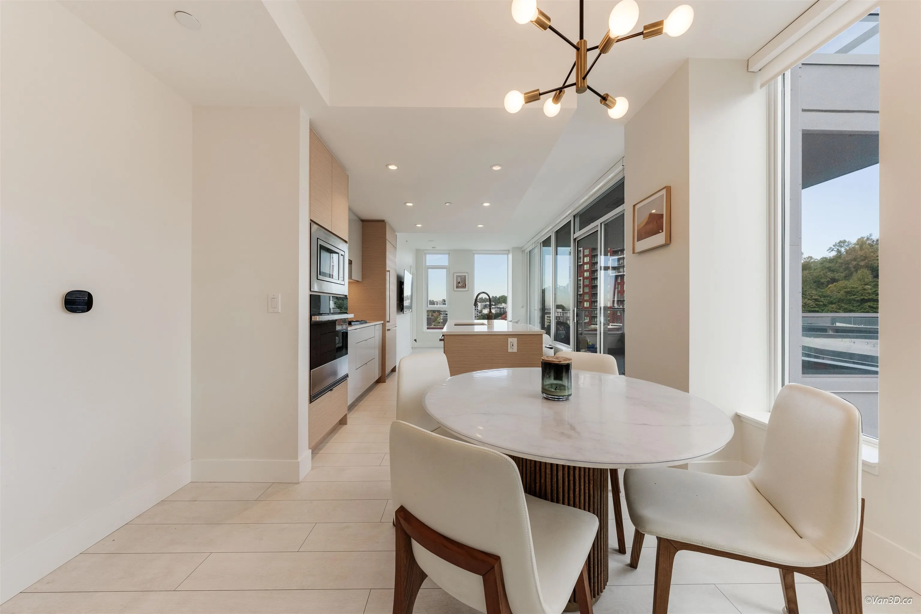 906 3438 Sawmill Crescent