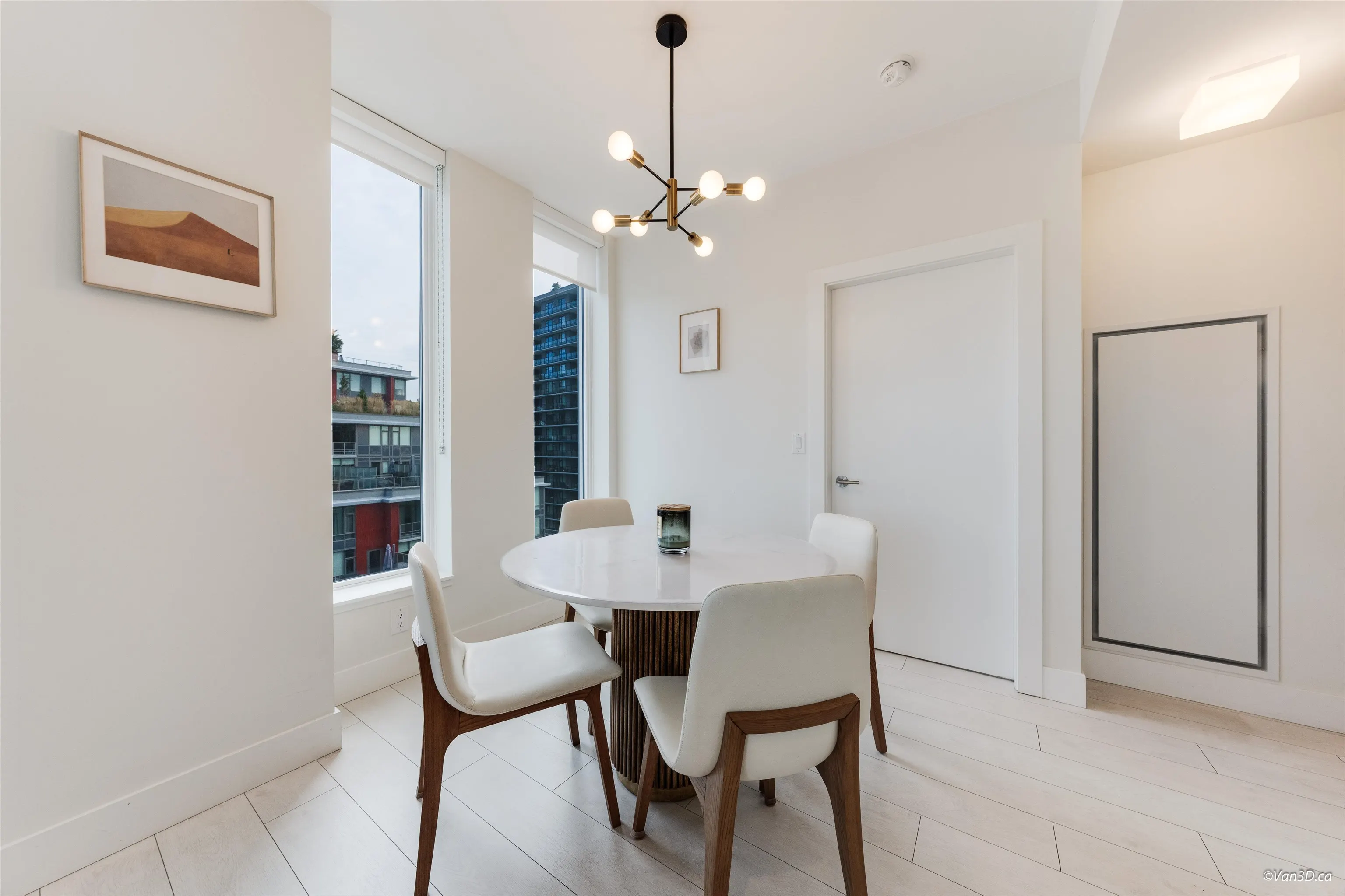 906 3438 Sawmill Crescent