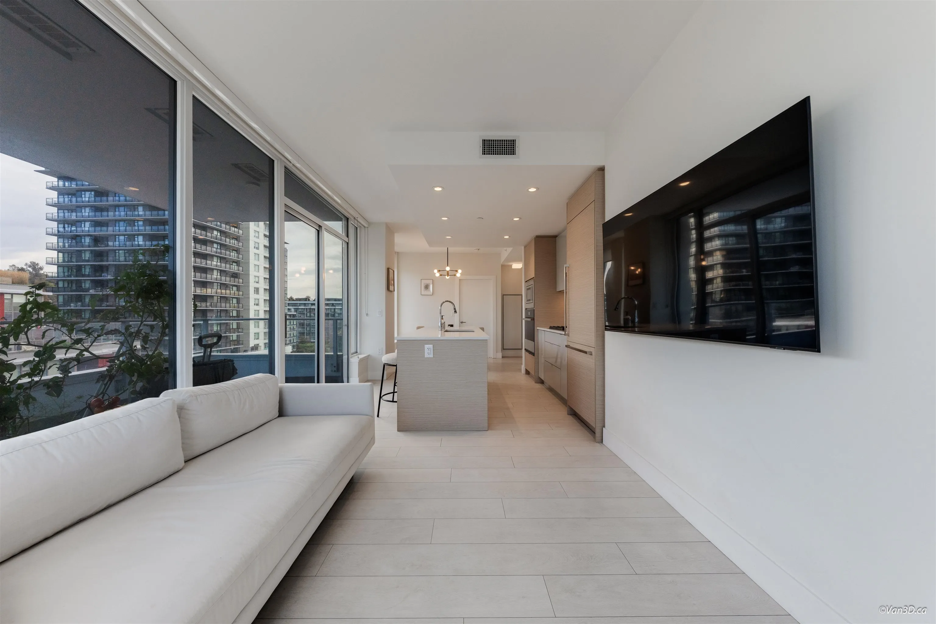 906 3438 Sawmill Crescent