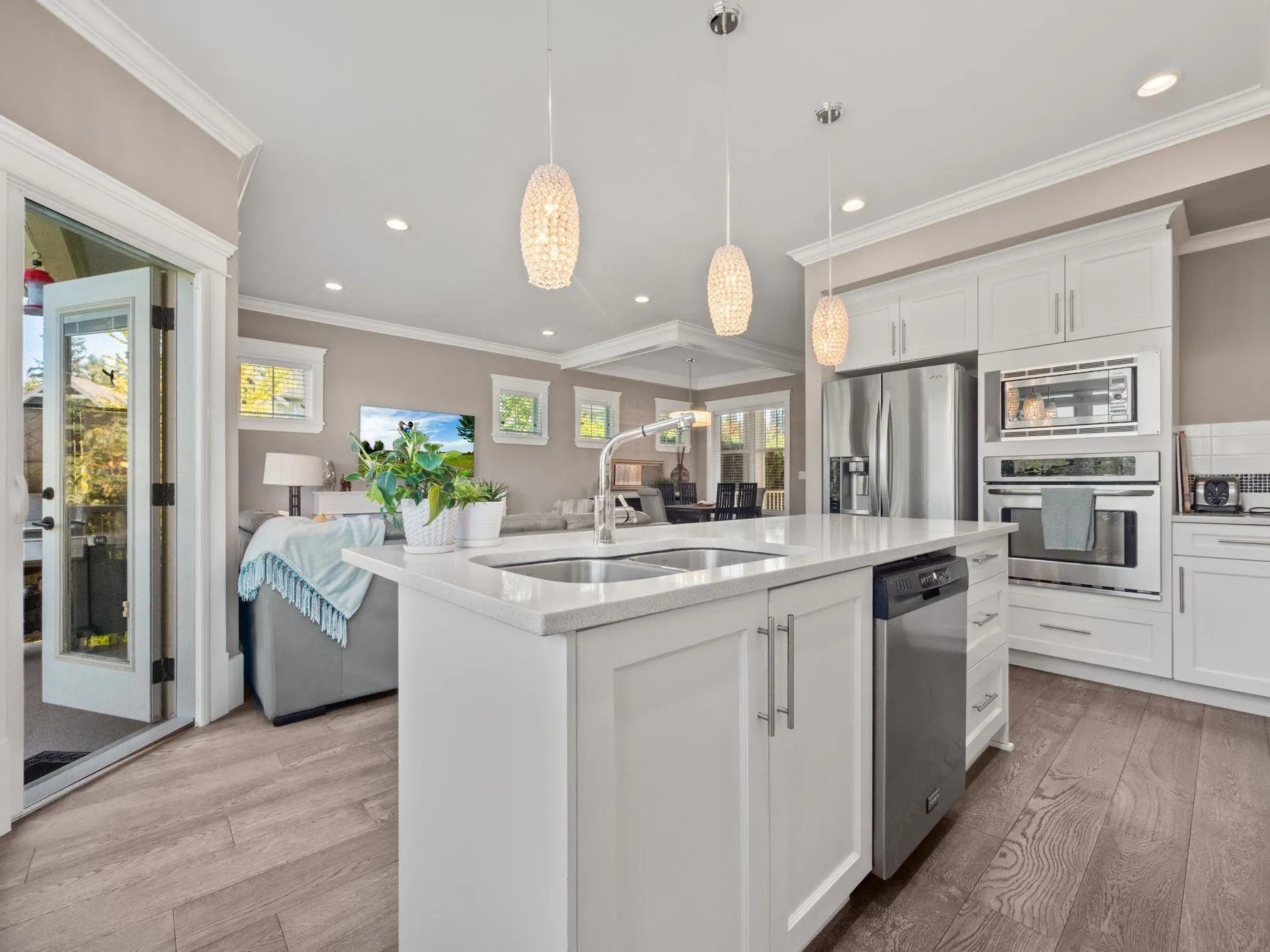 18 7177 179th Street