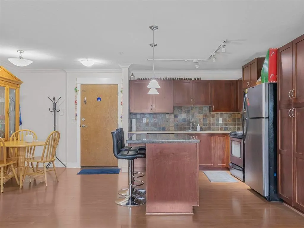 101 2955 Diamond Crescent