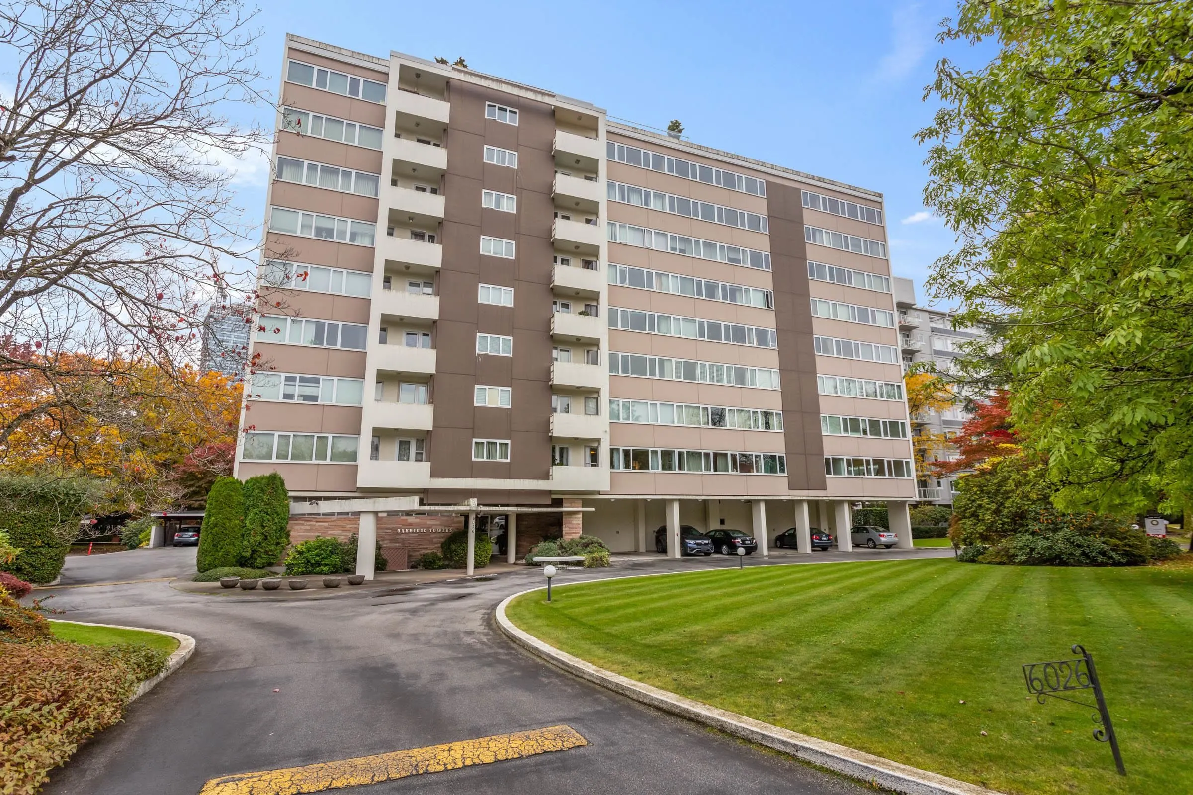 402 6026 Tisdall Street