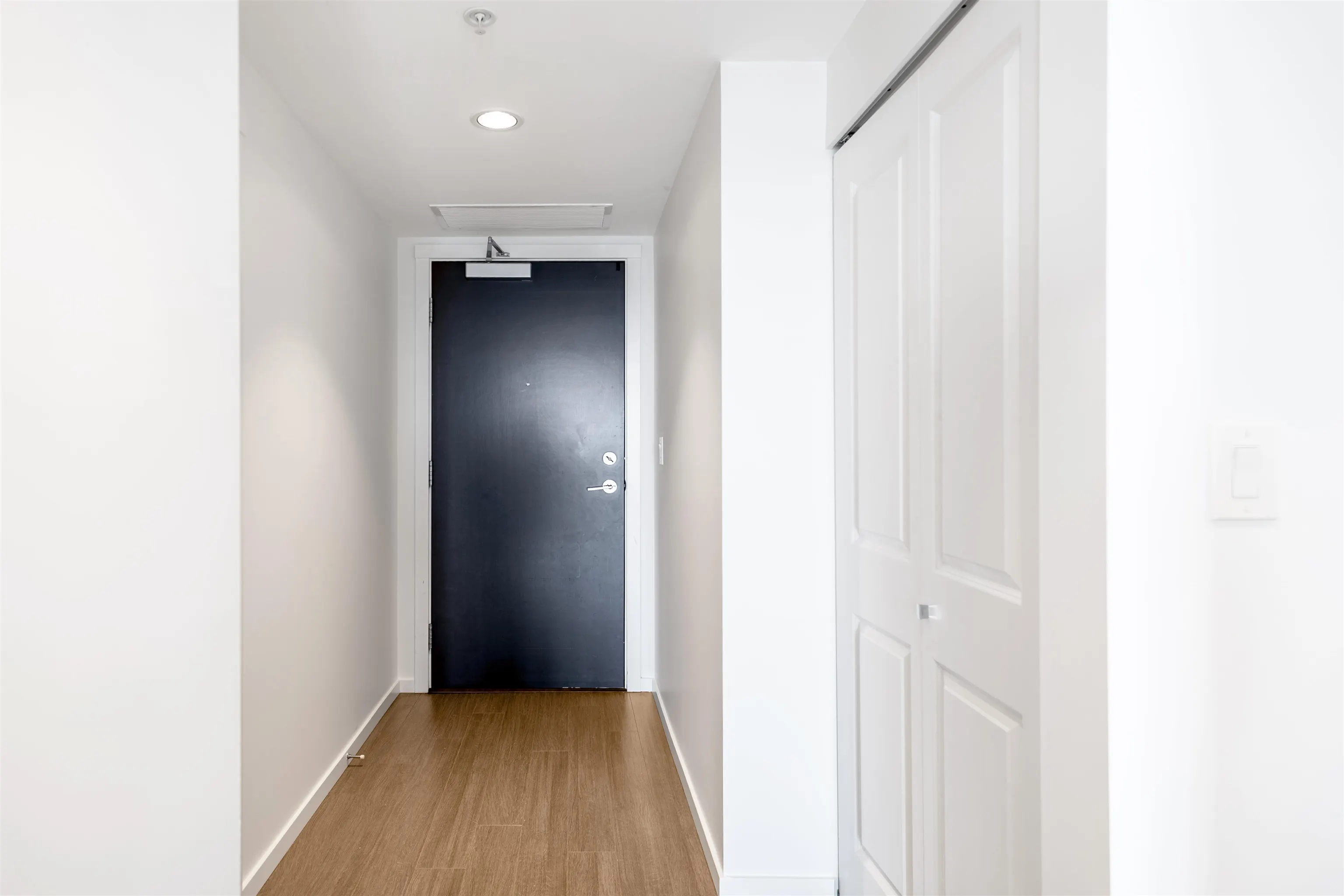 1701 6700 Dunblane Avenue