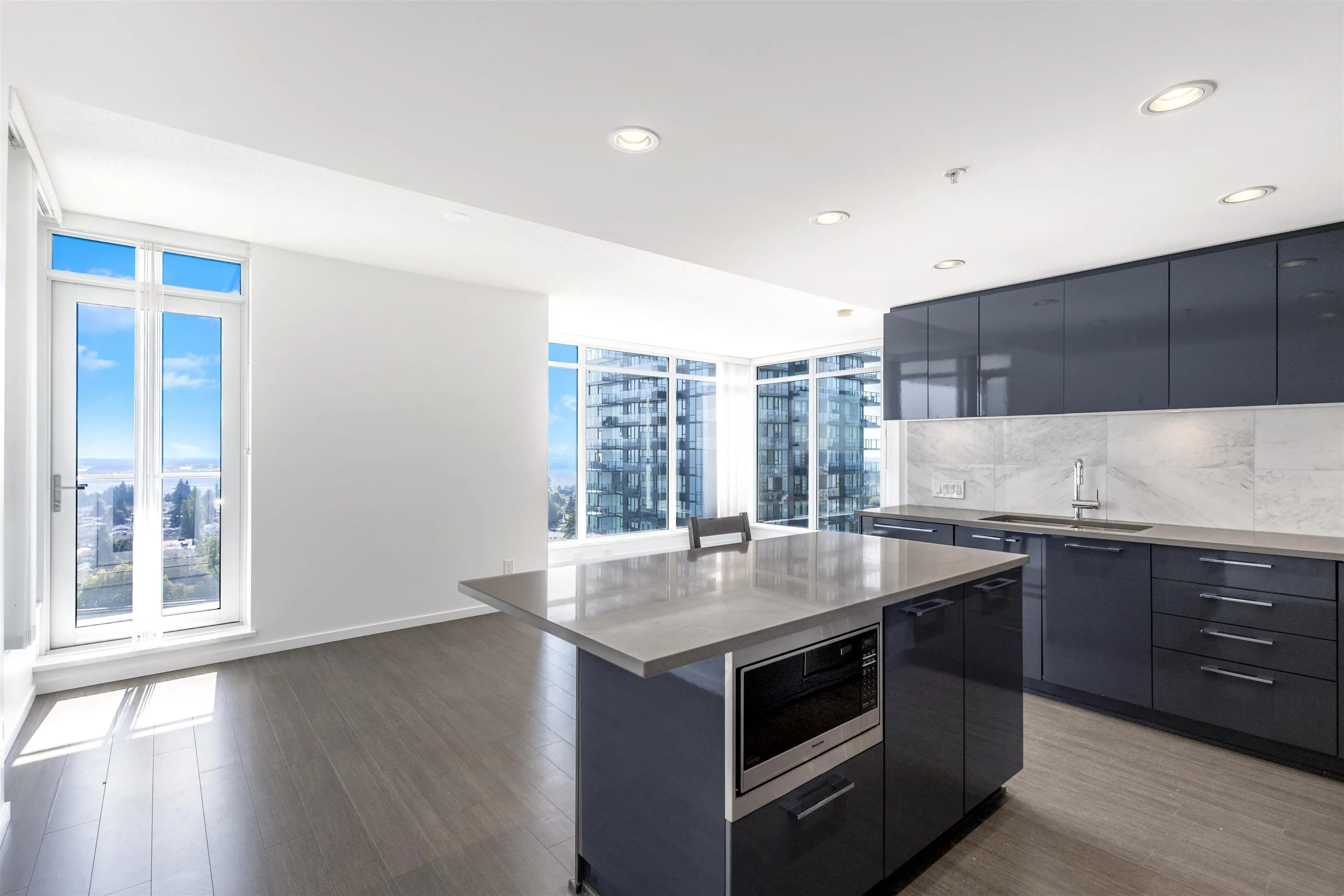 1701 6700 Dunblane Avenue