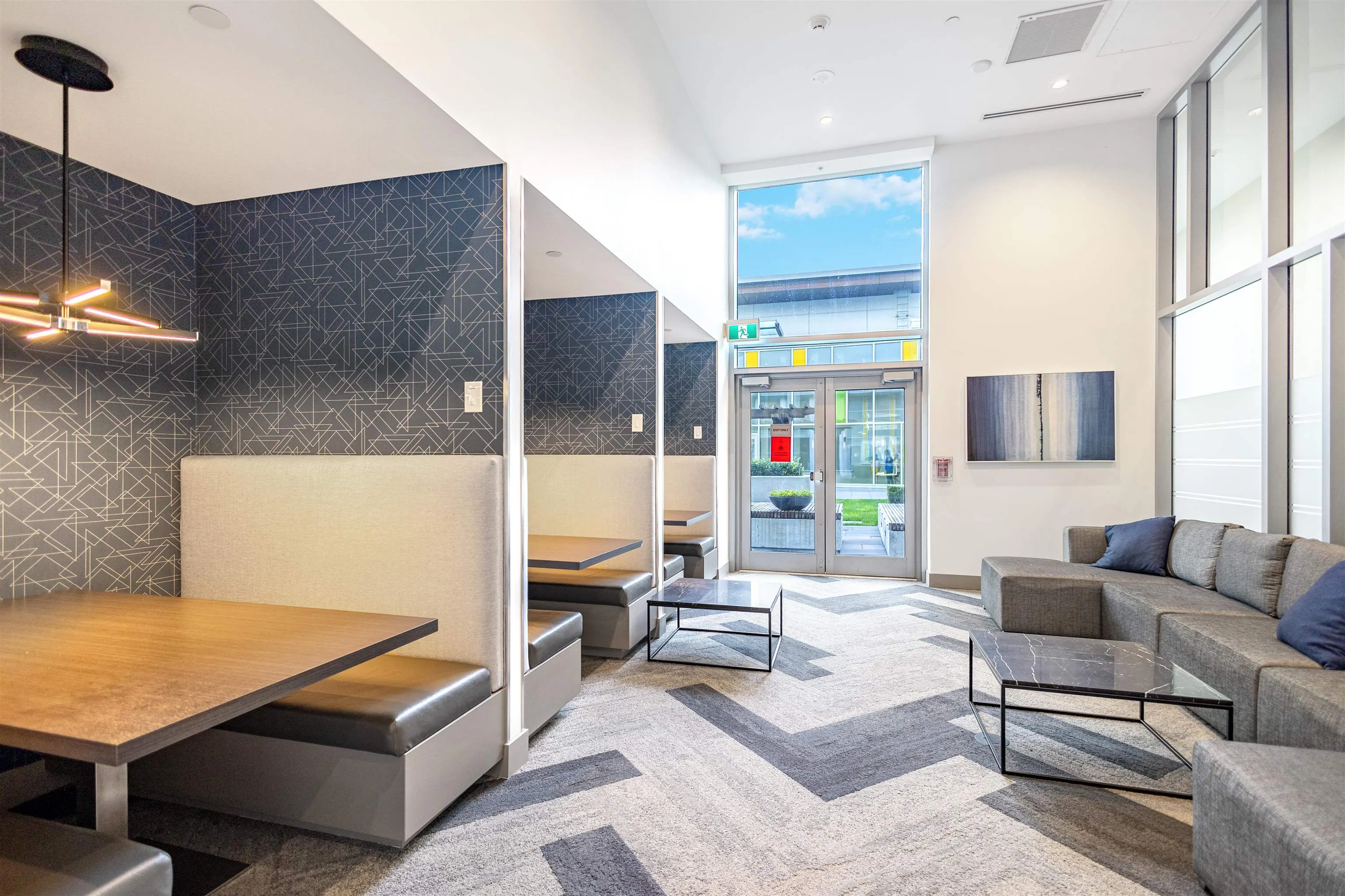 1701 6700 Dunblane Avenue