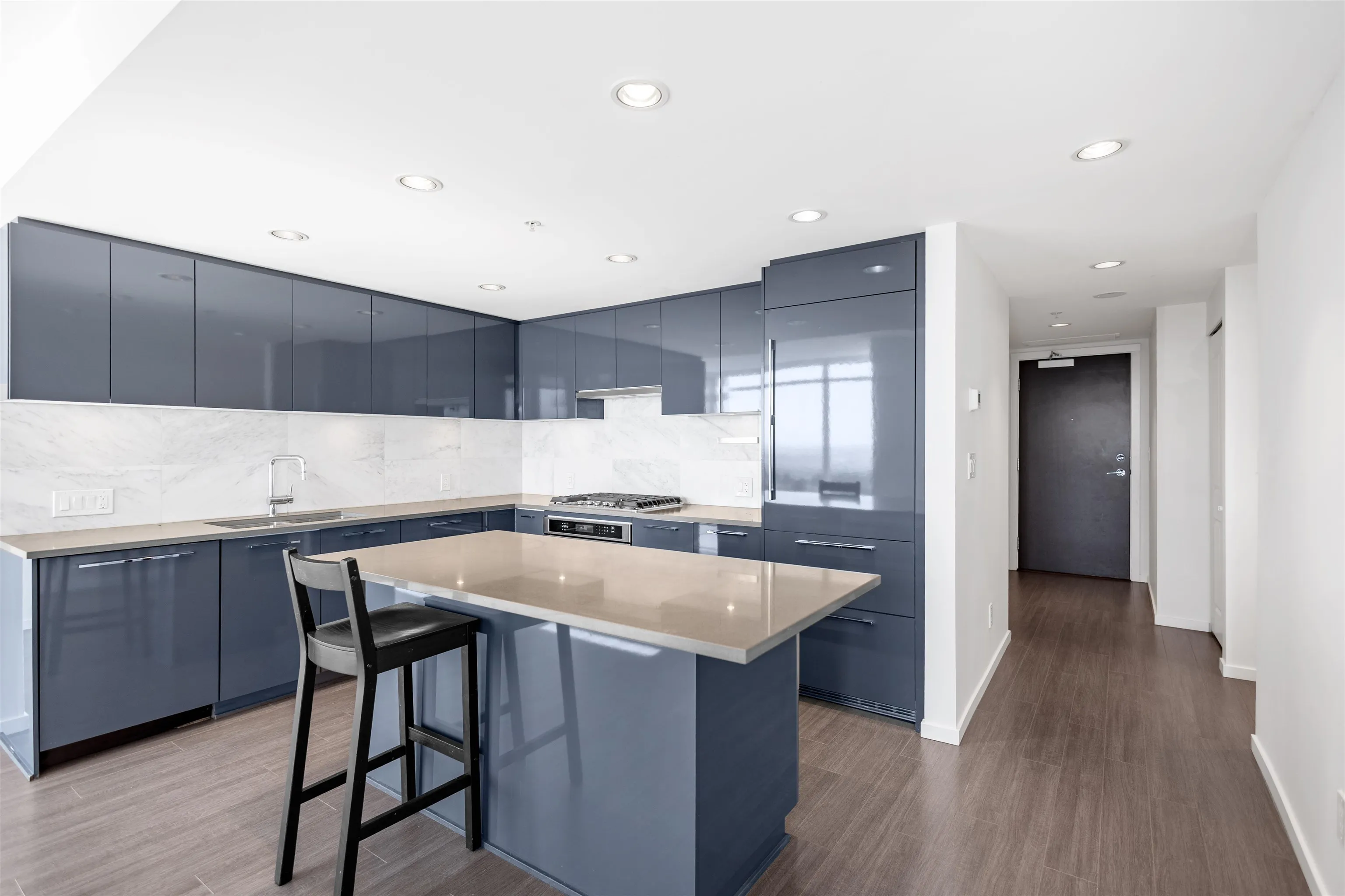 1701 6700 Dunblane Avenue