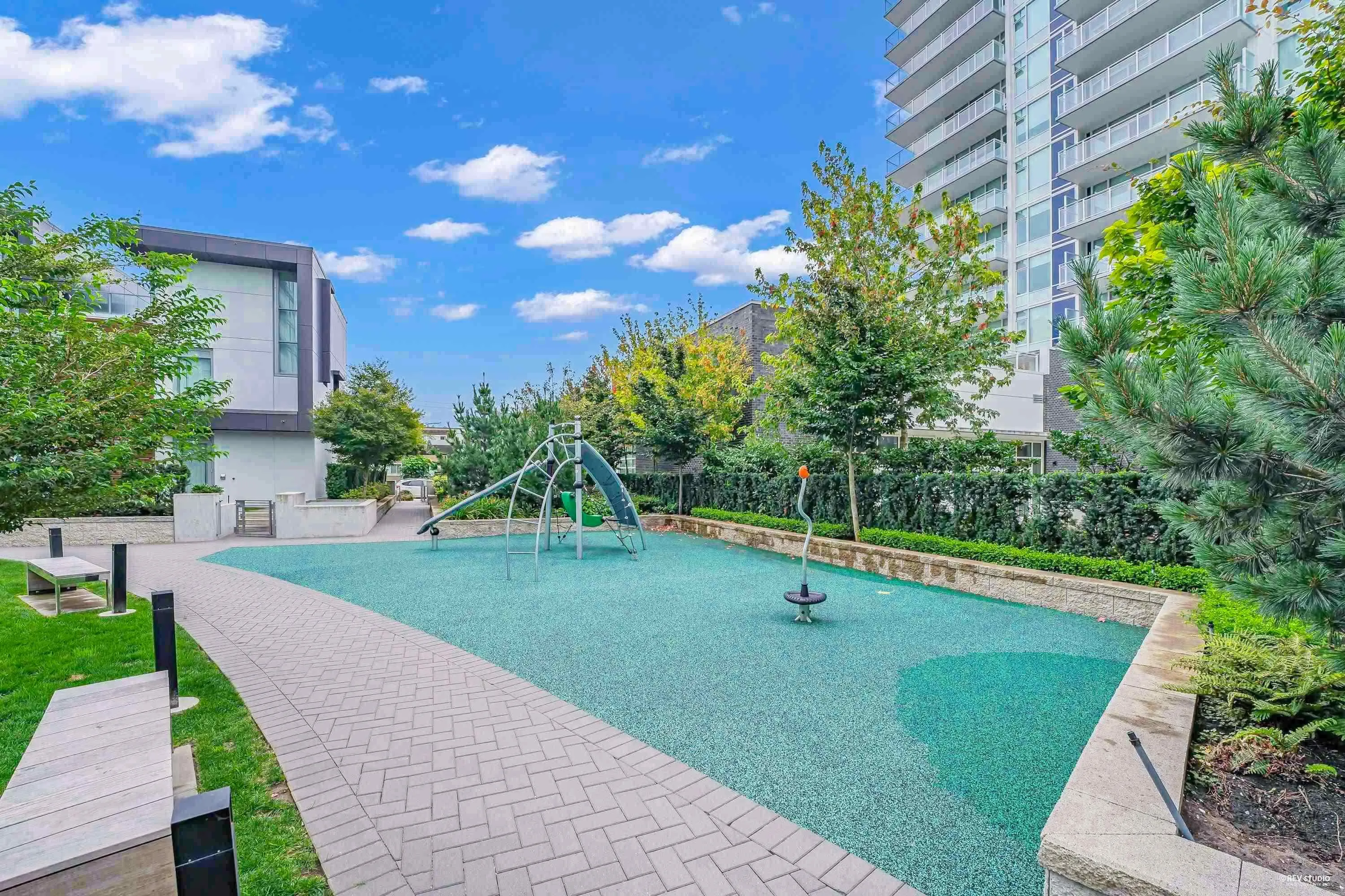 1701 6700 Dunblane Avenue