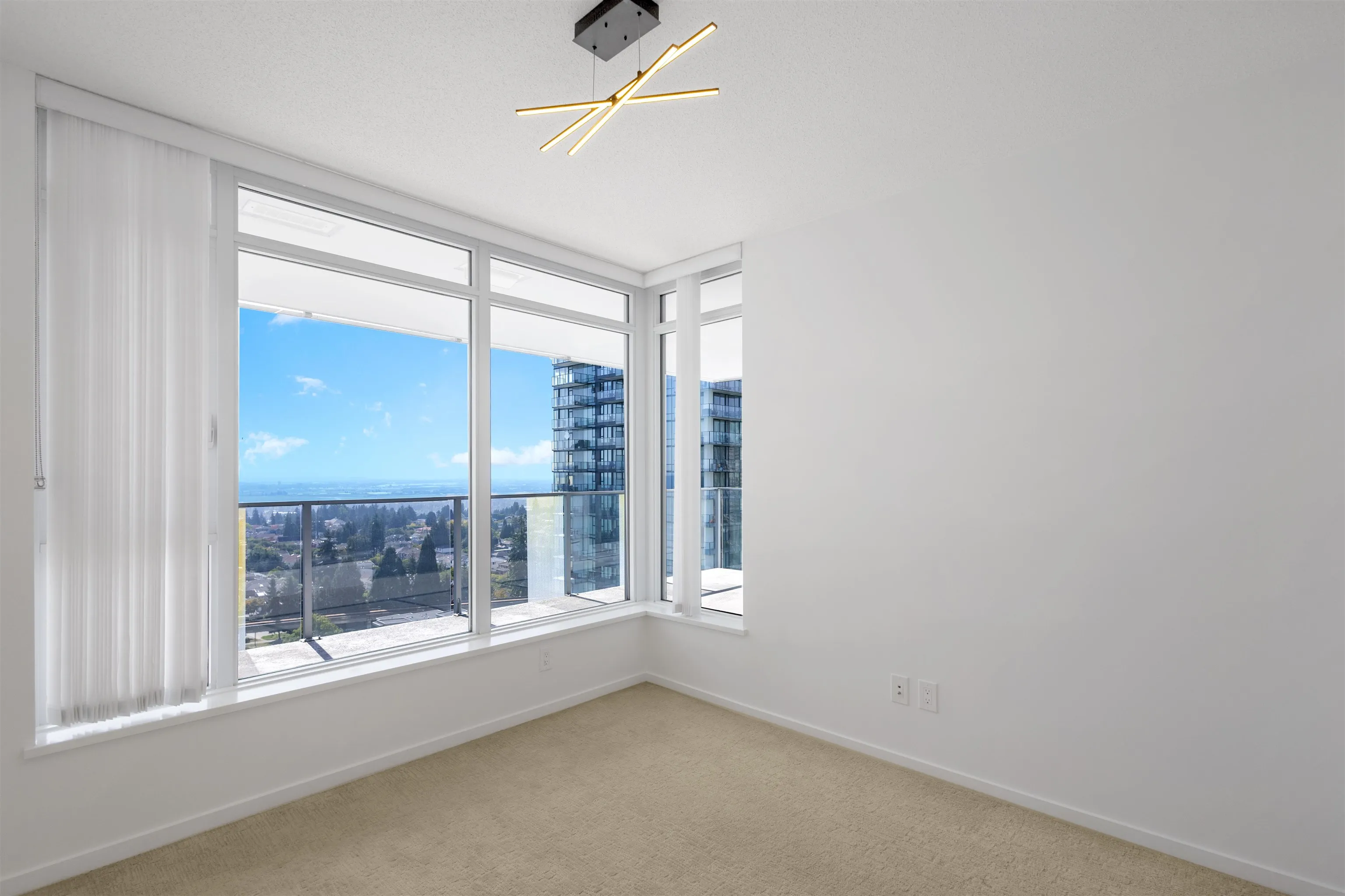 1701 6700 Dunblane Avenue