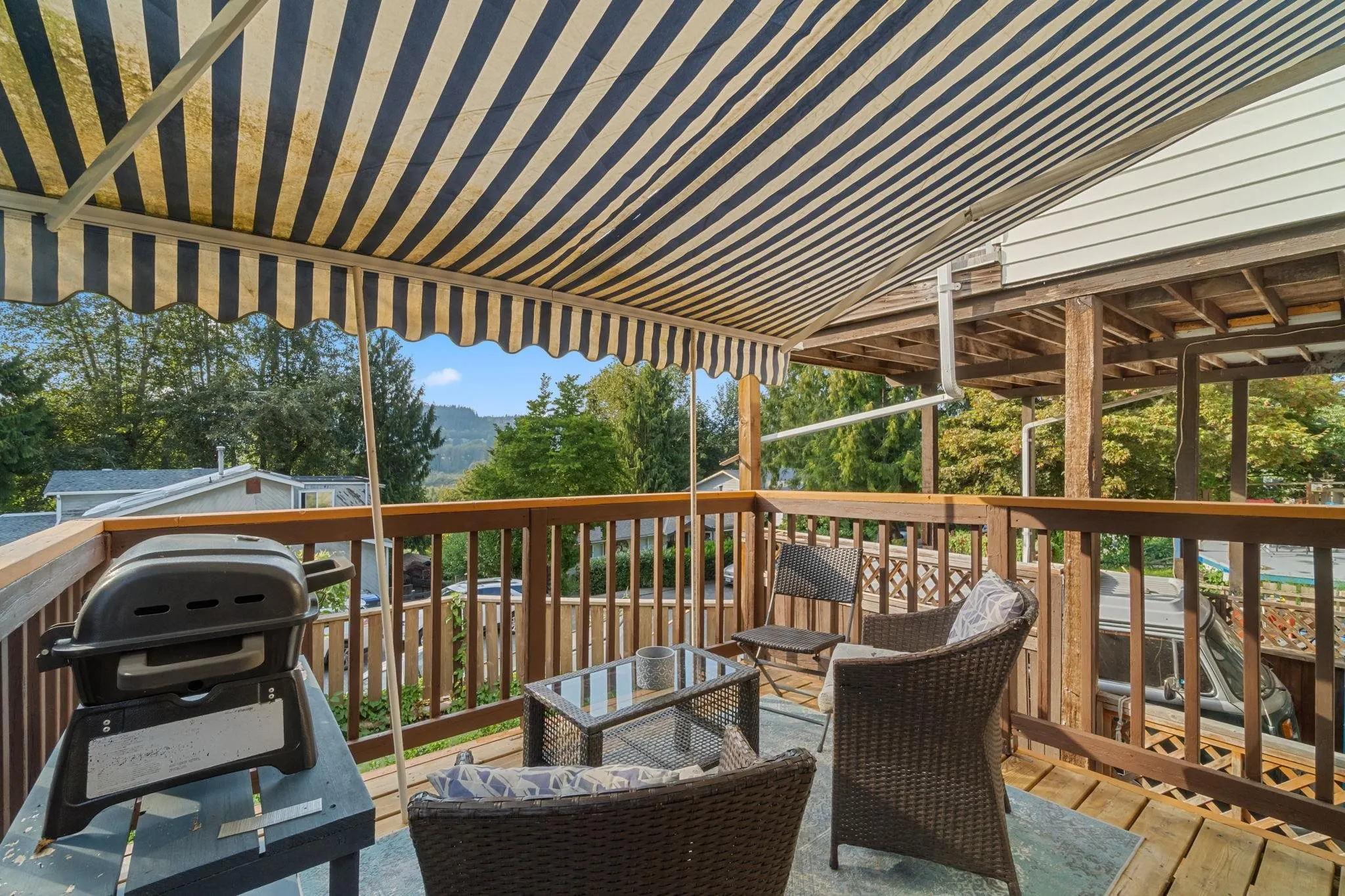 1431 Elinor Crescent