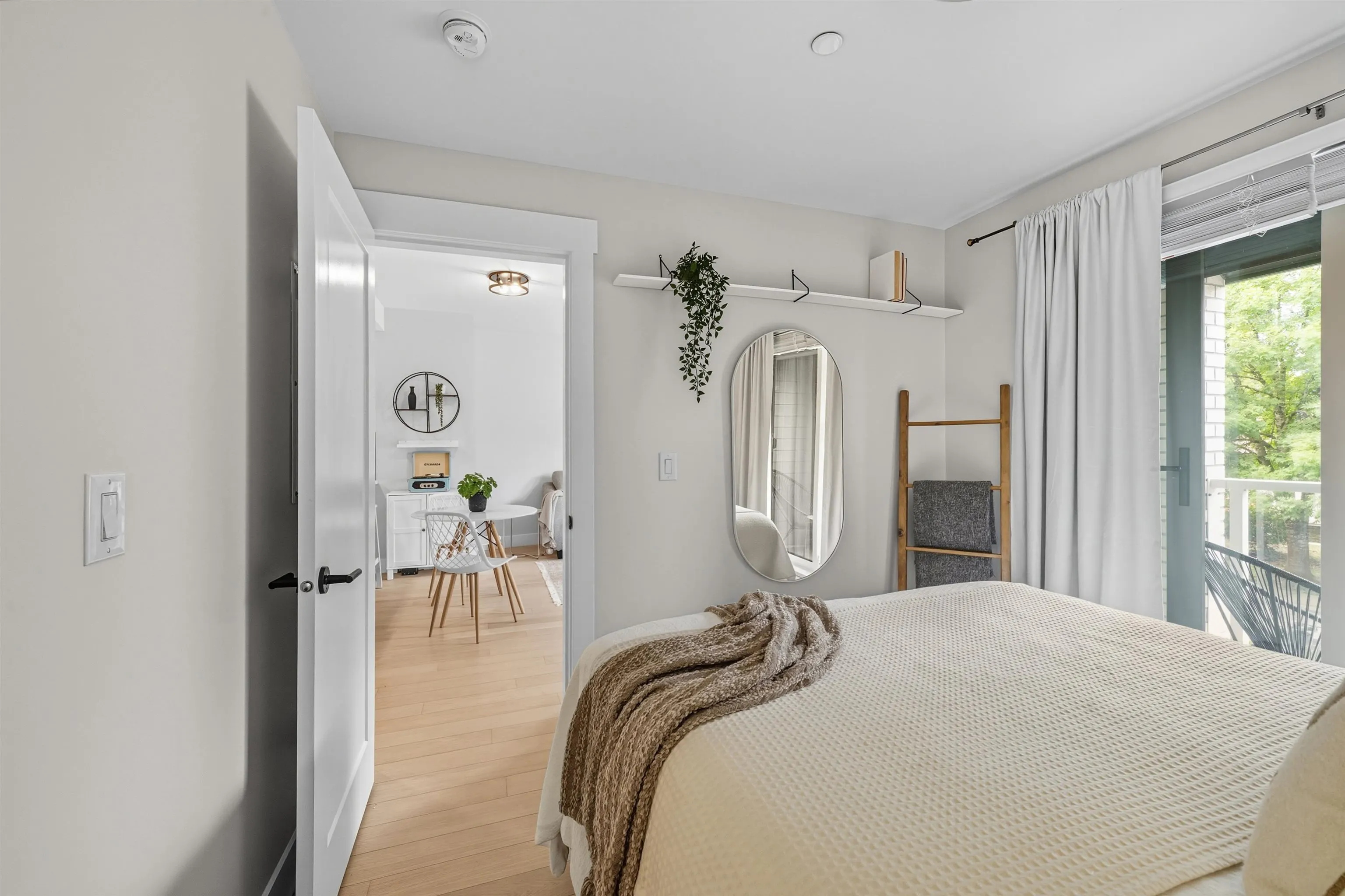 201 22226 Brown Avenue