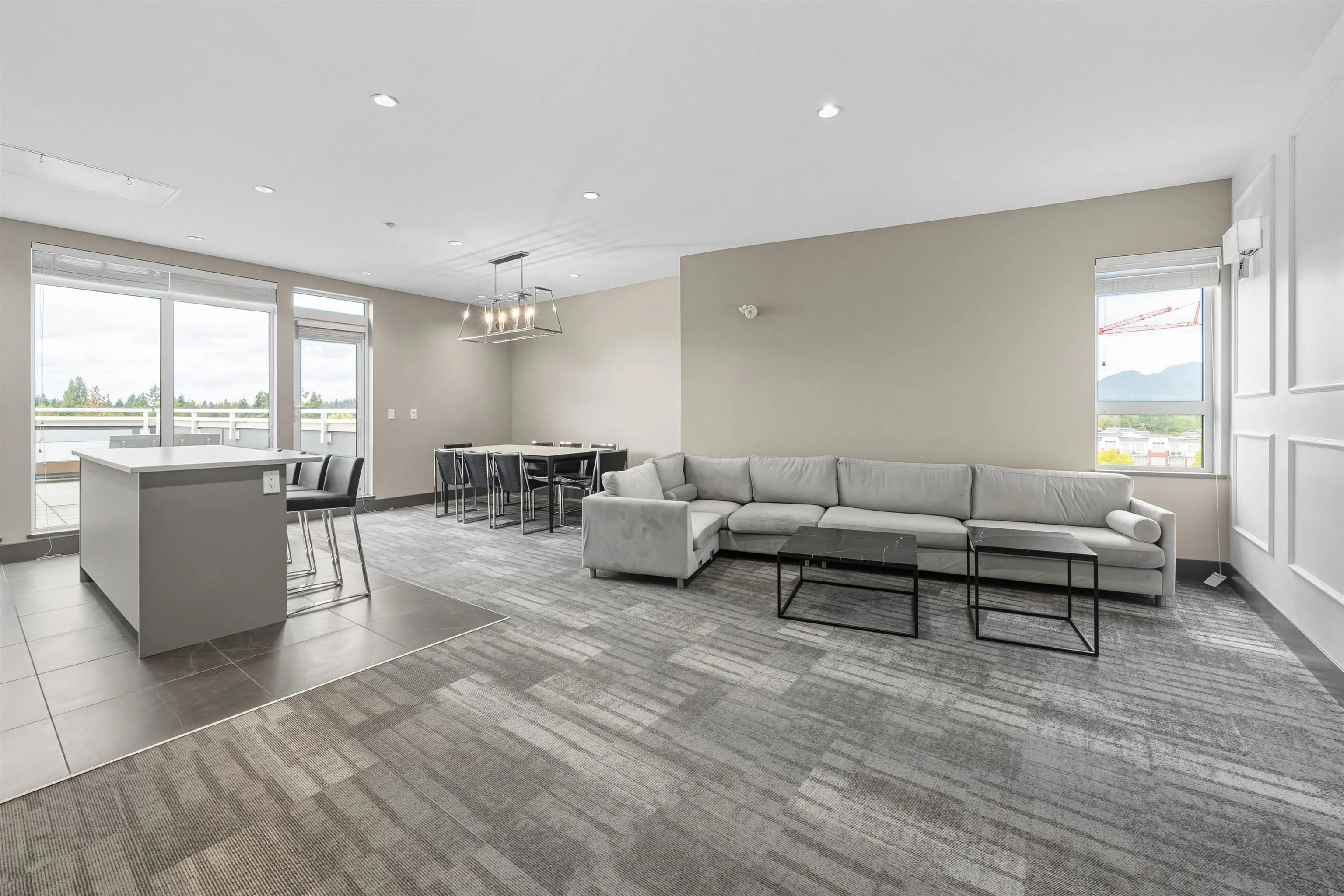 201 22226 Brown Avenue