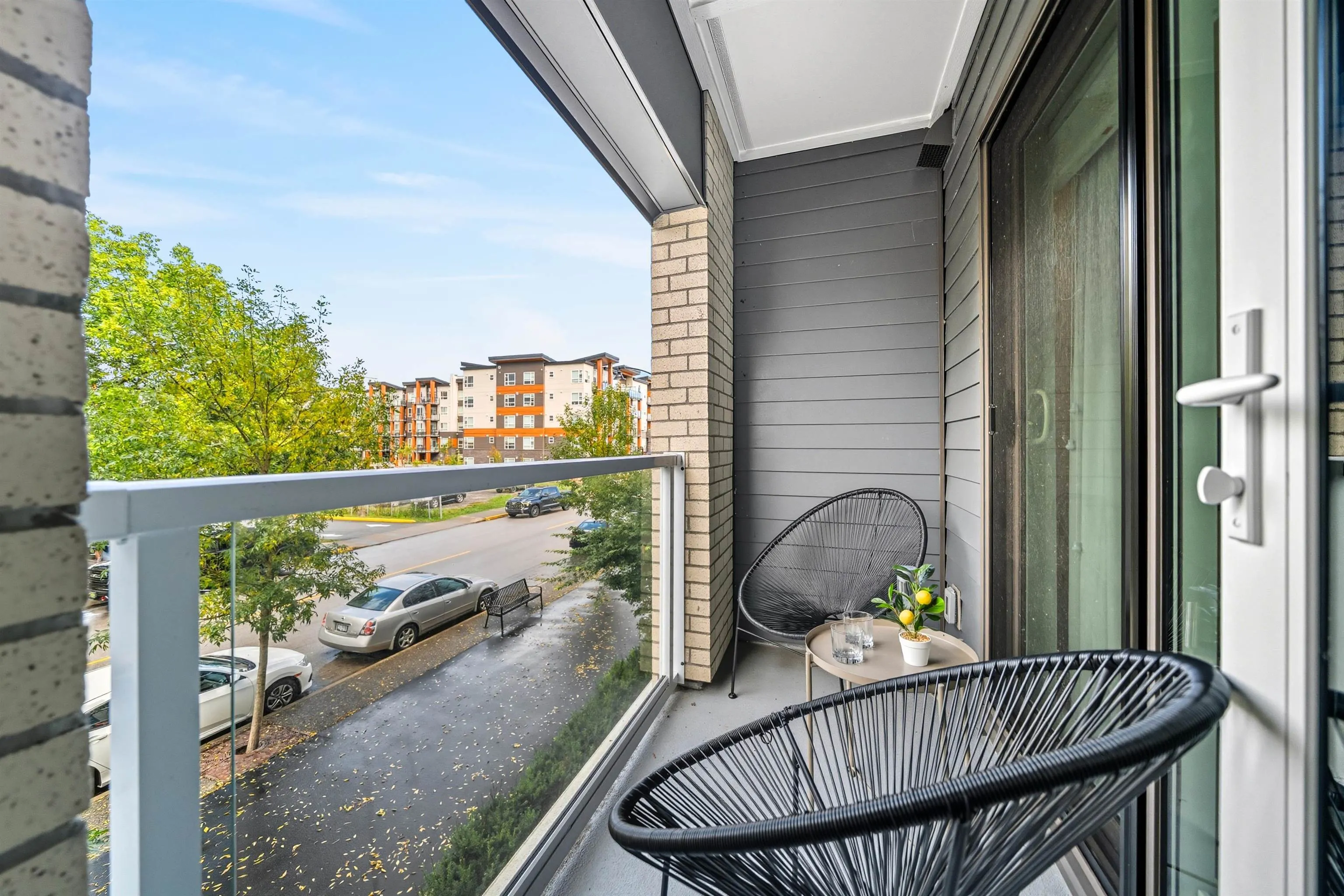 201 22226 Brown Avenue